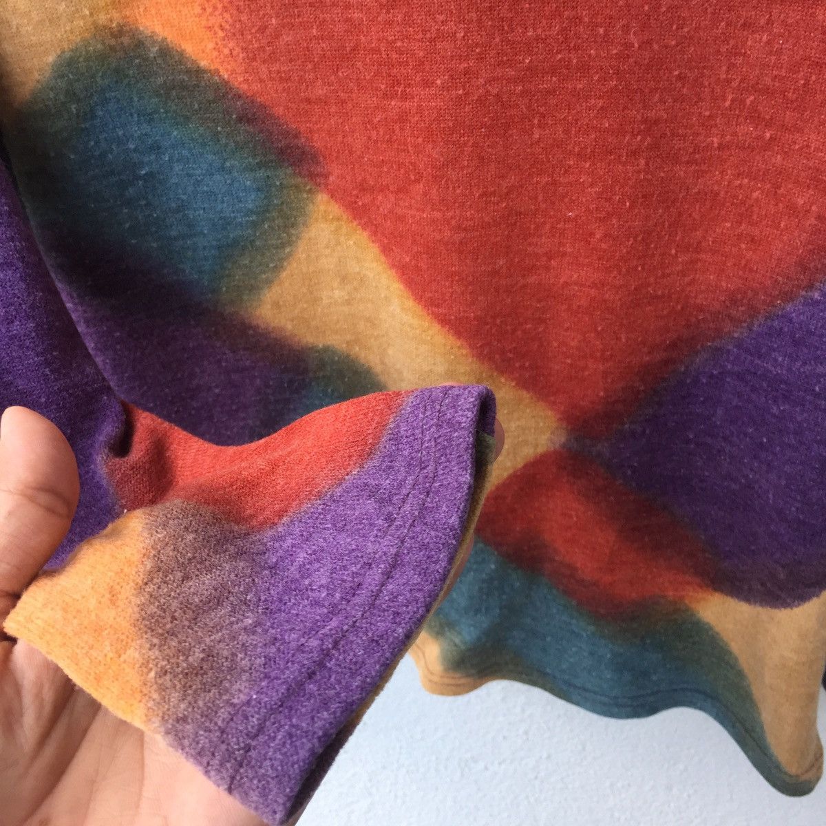 Japanese Brand Vintage Messe World Colourful Long Sleeve T-shirt Size US M / EU 48-50 / 2 - 6 Thumbnail