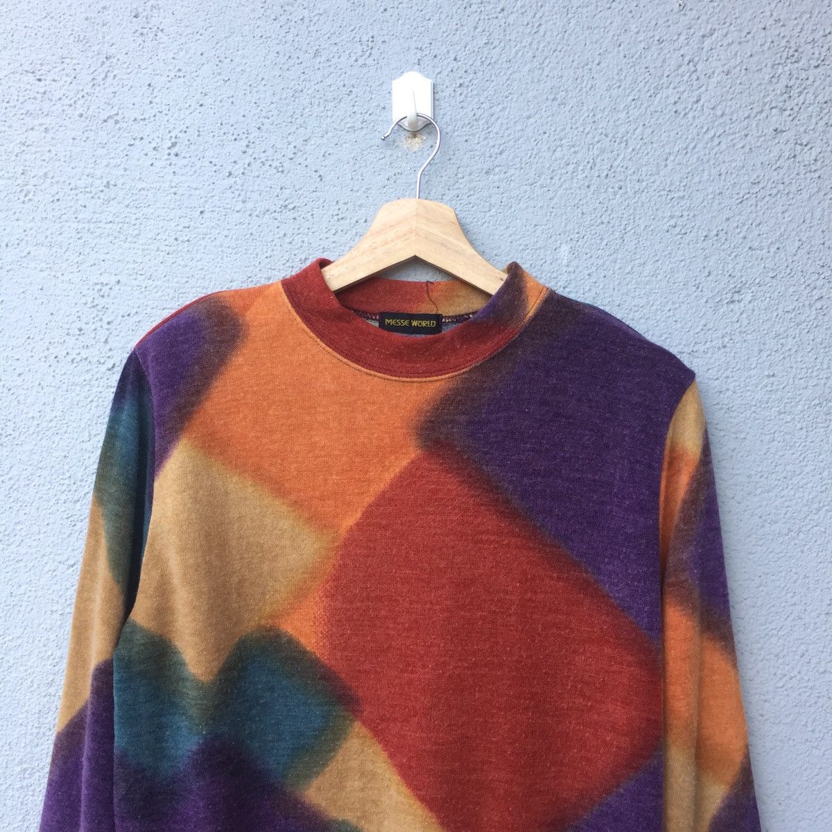 Japanese Brand Vintage Messe World Colourful Long Sleeve T-shirt Size US M / EU 48-50 / 2 - 2 Thumbnail
