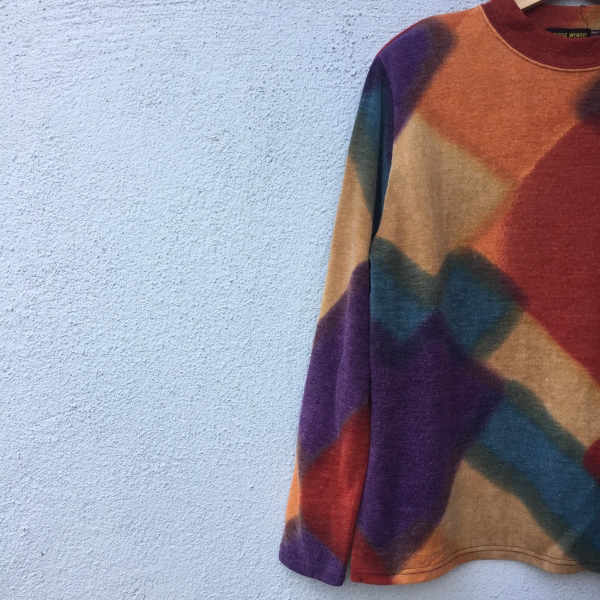 Japanese Brand Vintage Messe World Colourful Long Sleeve T-shirt Size US M / EU 48-50 / 2 - 4 Thumbnail