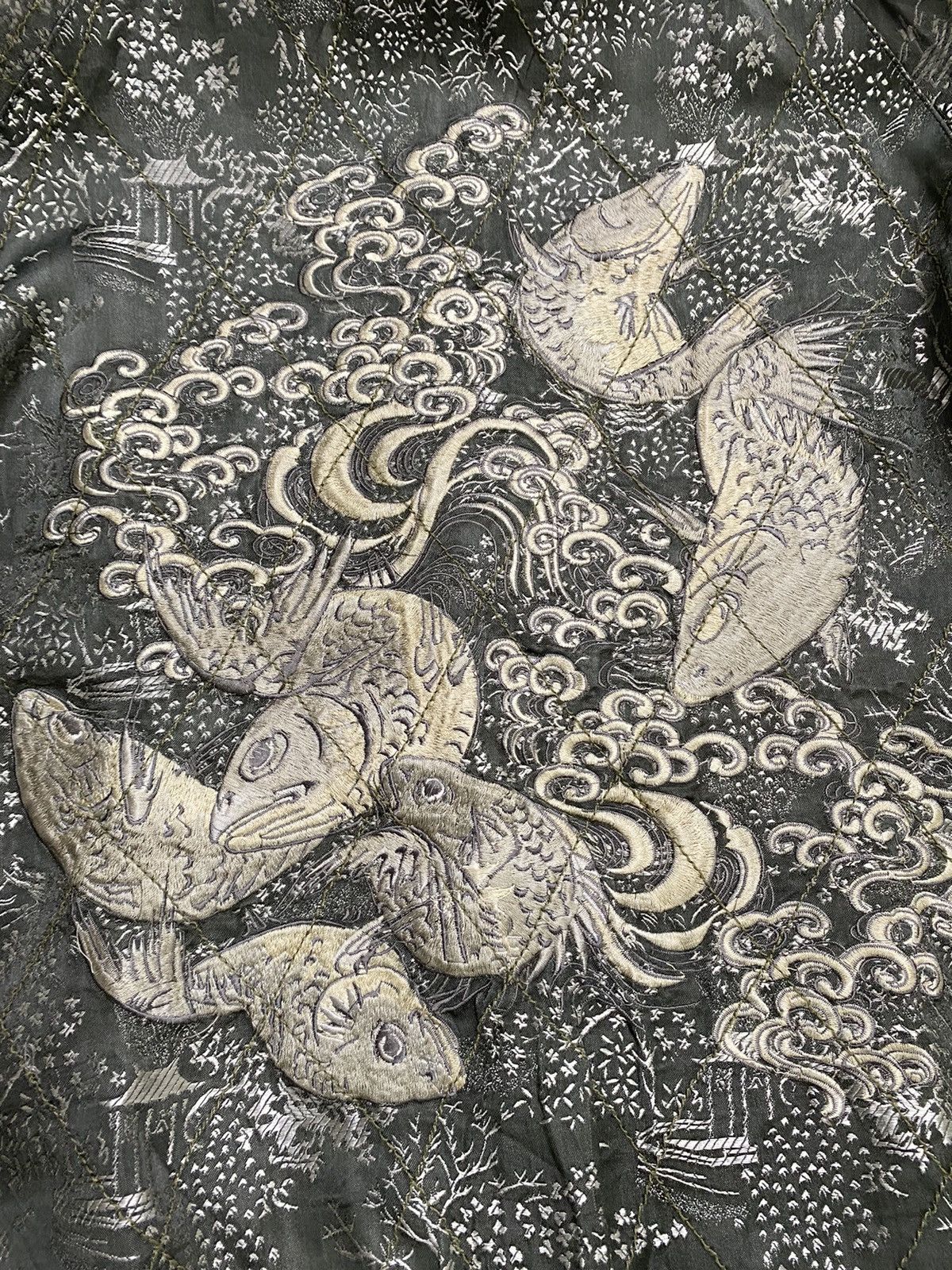Japanese Brand Vintage REVERSIBLE SUKAJAN Koi Fish Embroidered Jacket Size US L / EU 52-54 / 3 - 8 Thumbnail