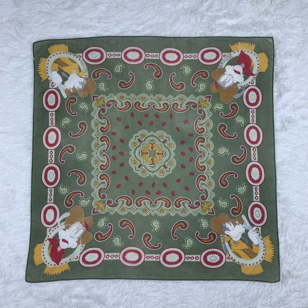Disney × Mickey Mouse GOOFY bandana handkerchief handky paisley design Size ONE SIZE - 1 Thumbnail