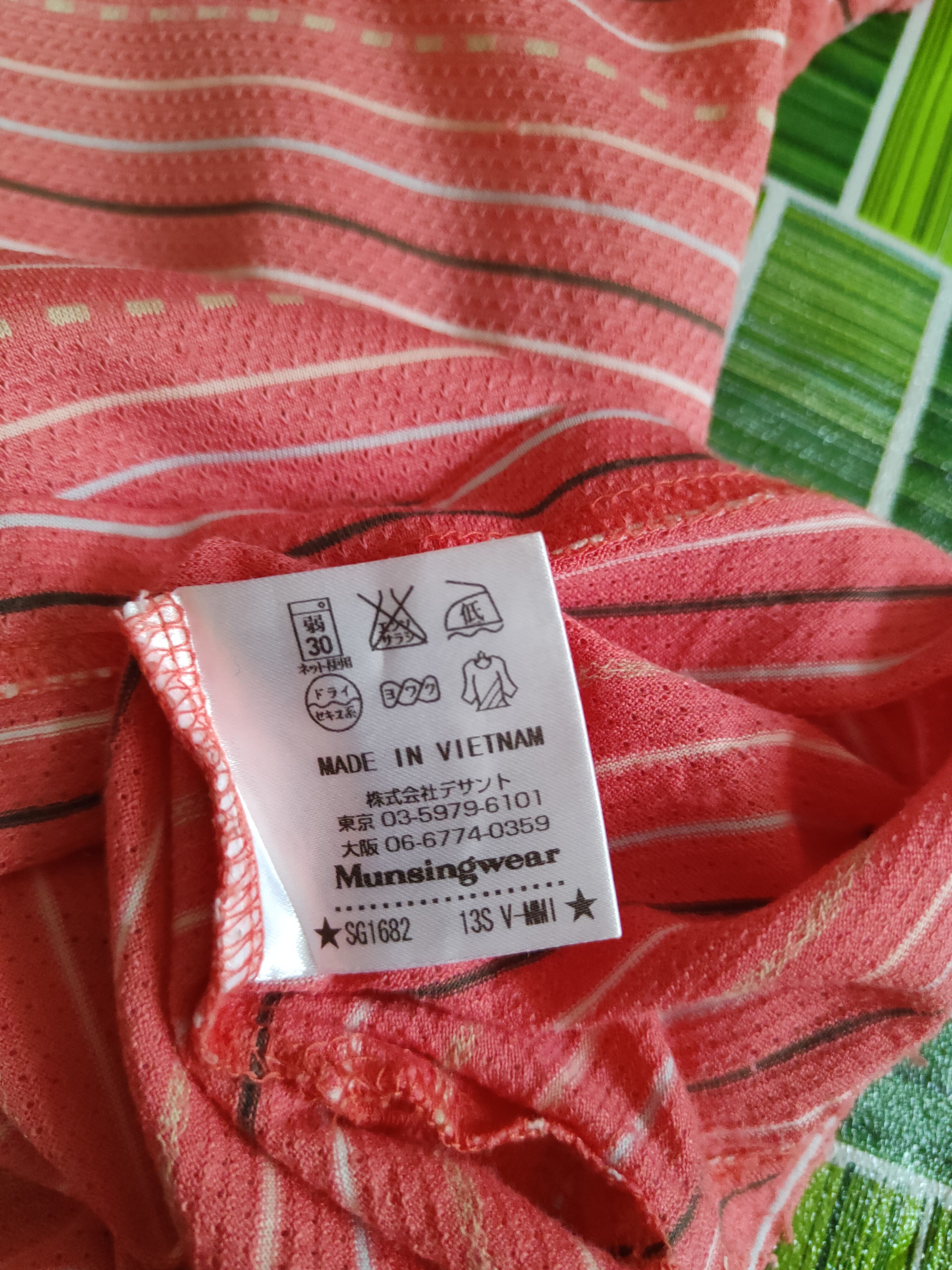 Vintage Munsingwear Peach Stripe Polos #S655 Size US L / EU 52-54 / 3 - 11 Thumbnail