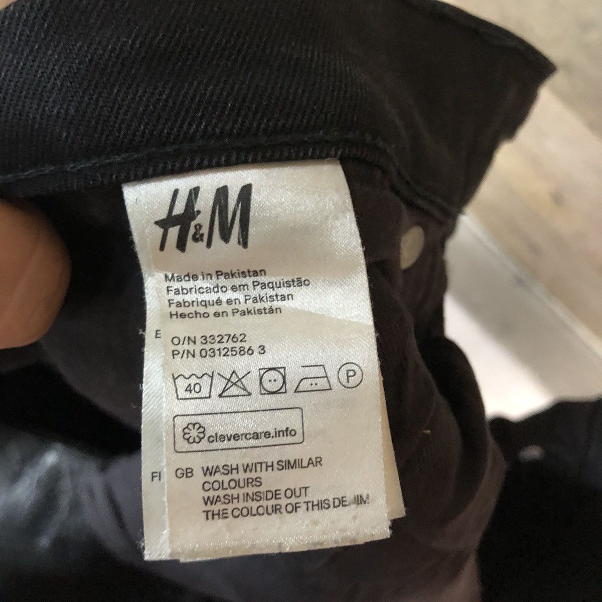 H&M H&M Black Disstressed Denim Jeans Pants #c1244 Size US 33 - 17 Thumbnail