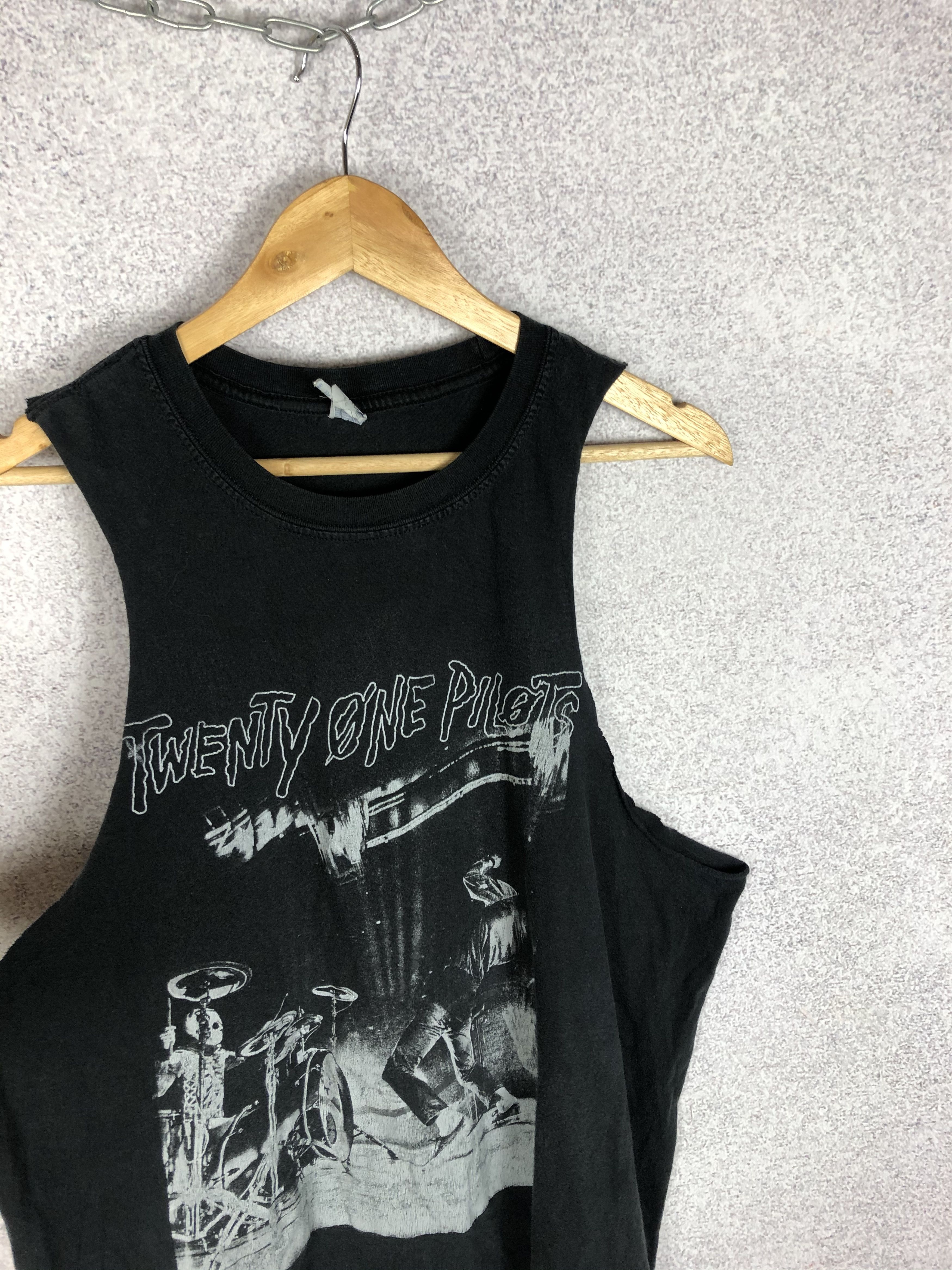 Band Tees Vintage Twenty One Pilots Band Tees Rock Tank Top Size US L / EU 52-54 / 3 - 2 Thumbnail