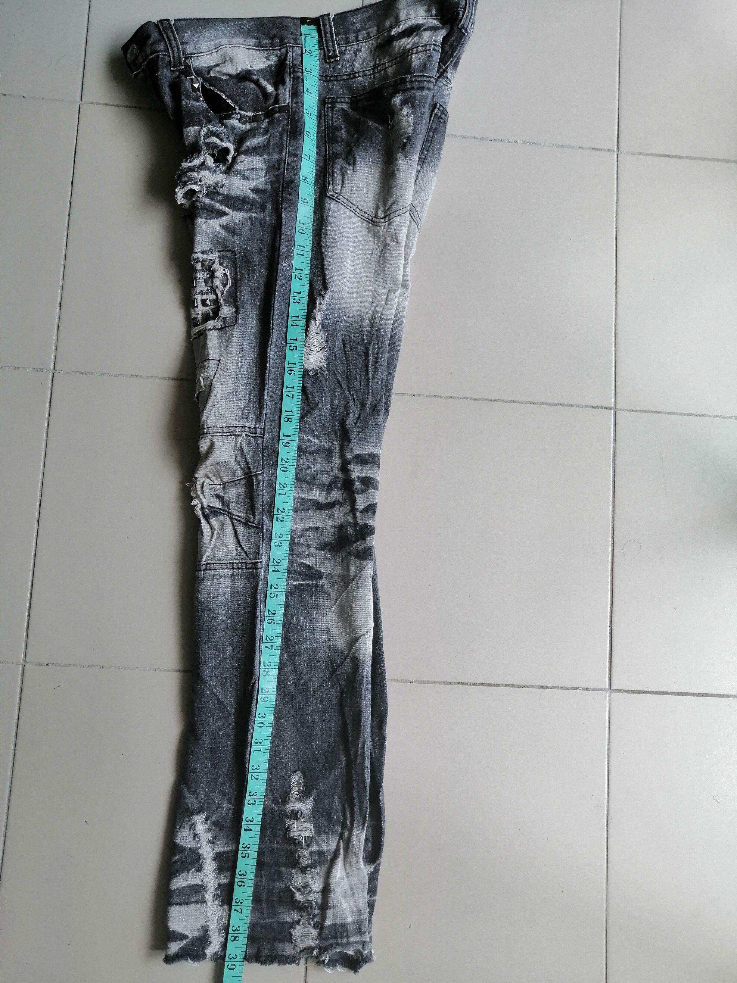 Japanese Brand LOWBOX Distressed denim Size US 31 - 19 Thumbnail