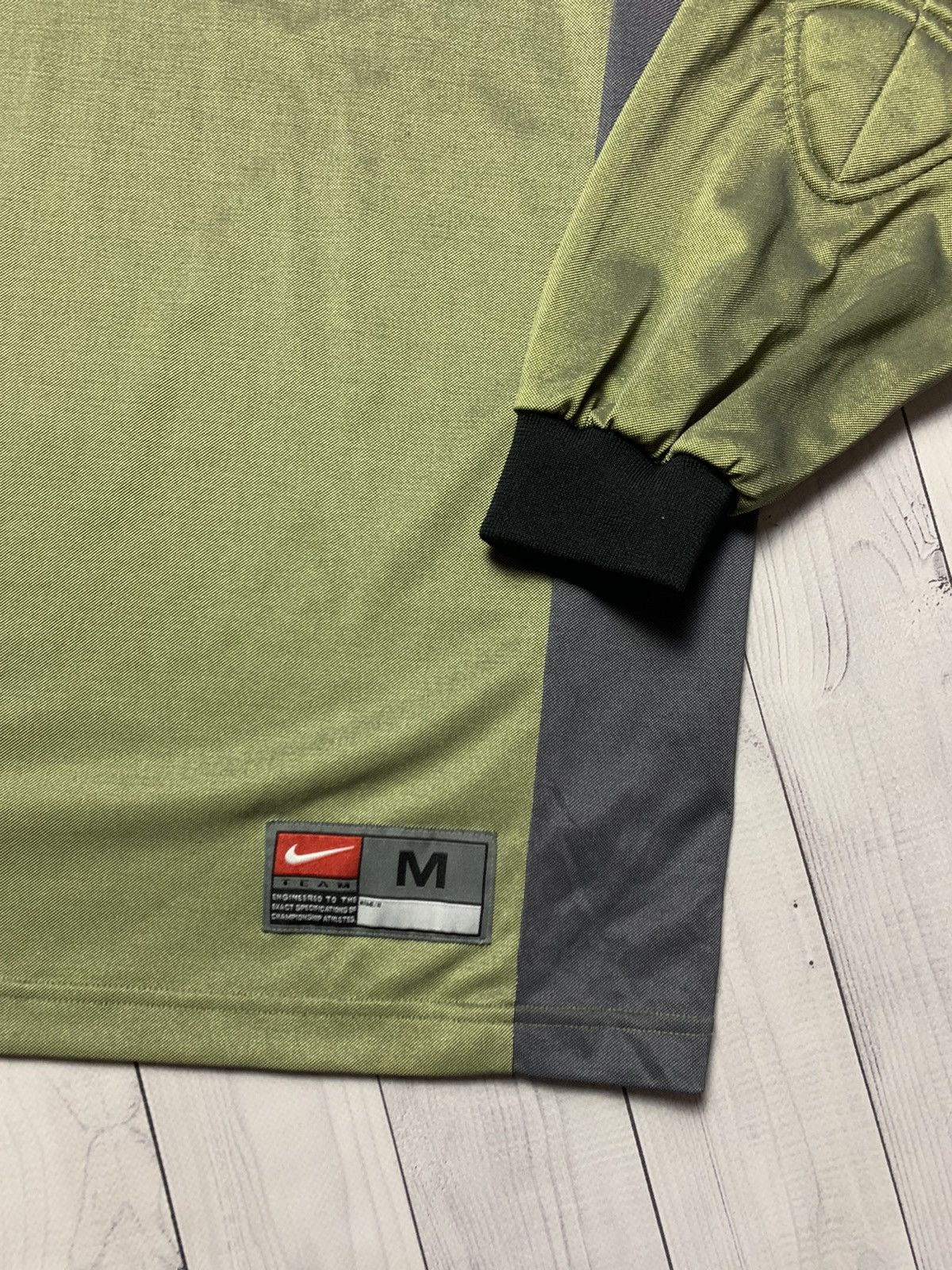 Nike × Vintage Vintage Nike soccer jersey goalkeeper Size M Size US M / EU 48-50 / 2 - 3 Thumbnail