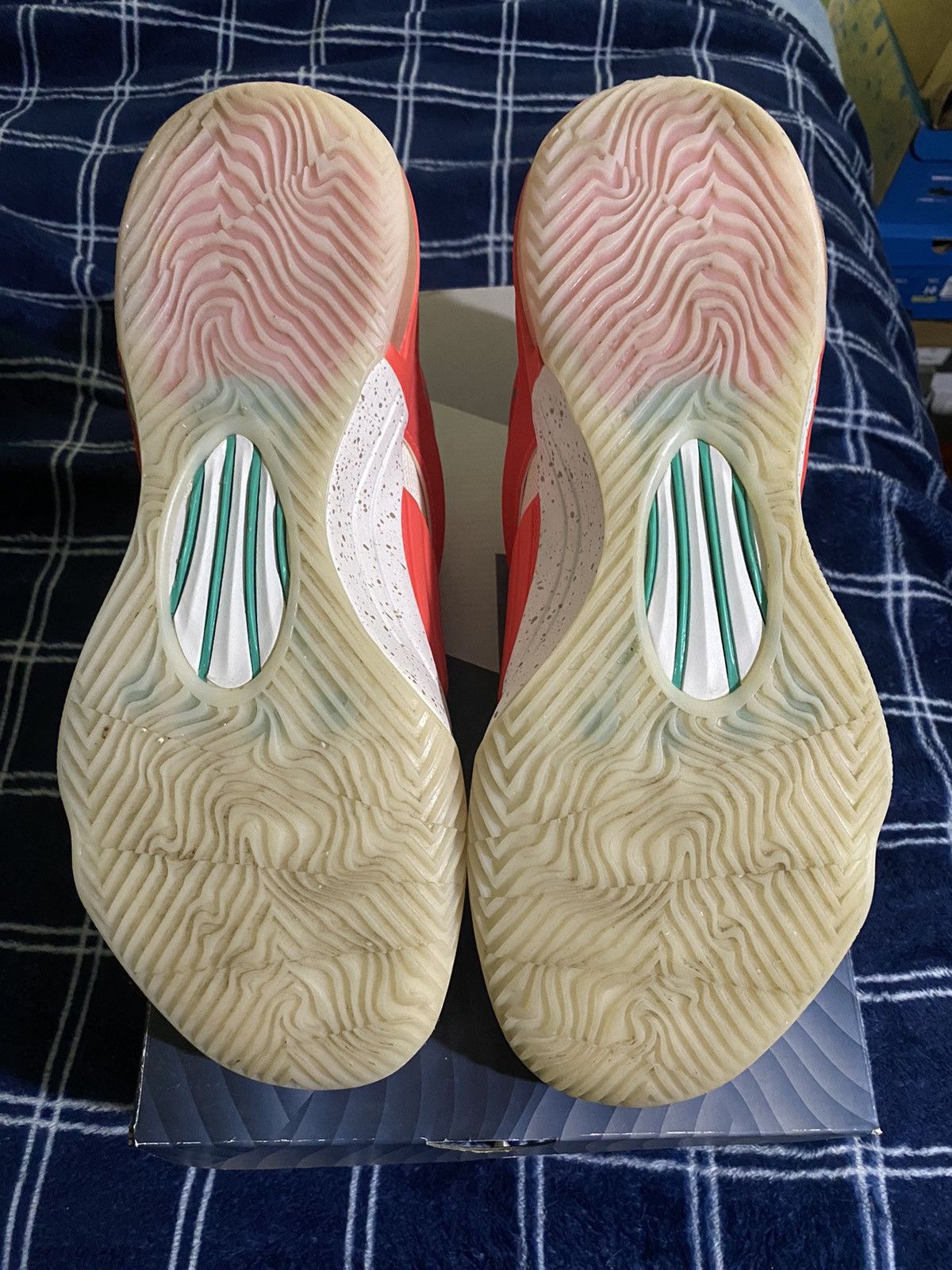 Nike KD 7 Xmas Egg Nog 2014 Size US 10.5 / EU 43-44 - 5 Thumbnail