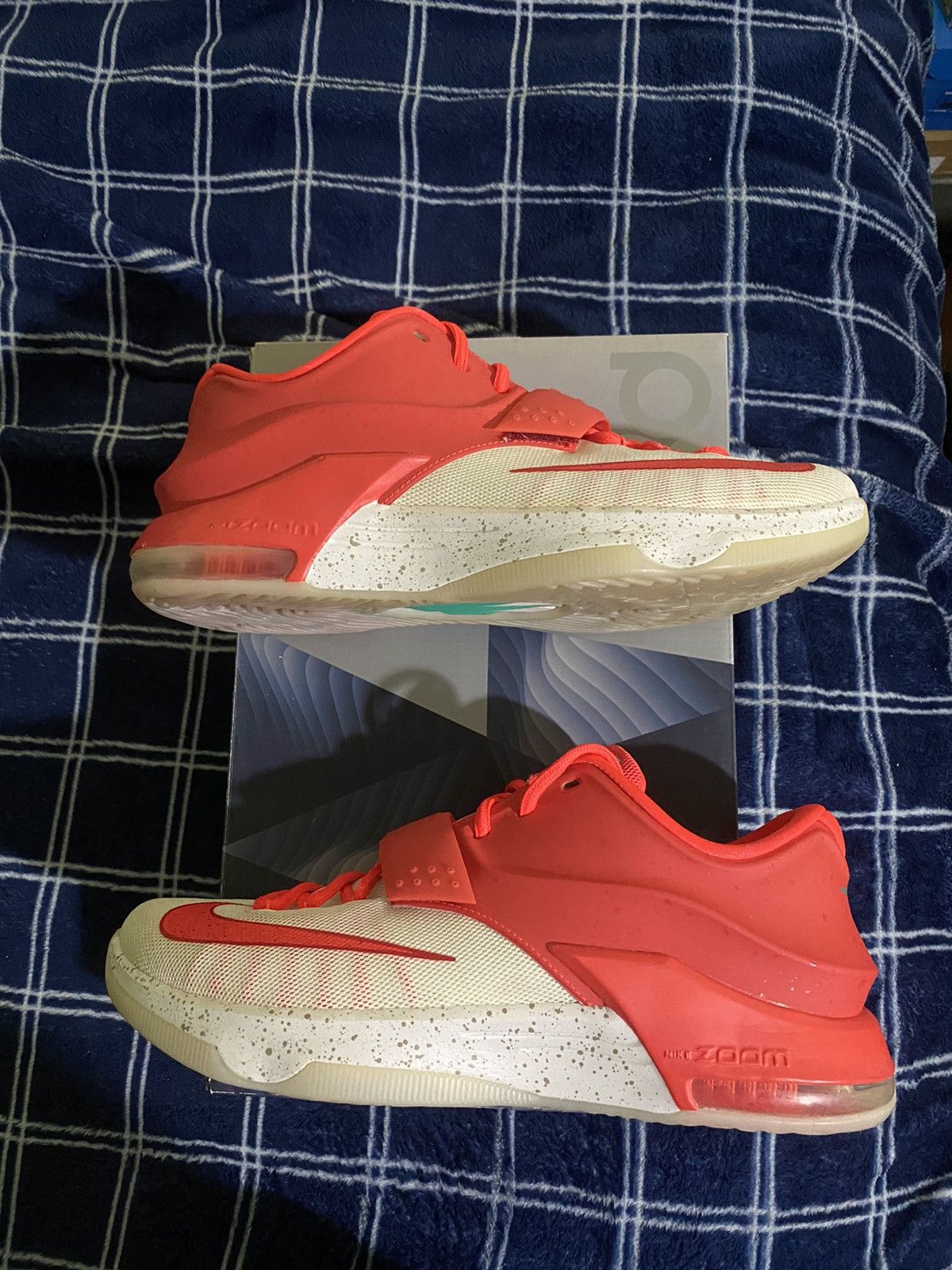 Nike KD 7 Xmas Egg Nog 2014 Size US 10.5 / EU 43-44 - 2 Thumbnail