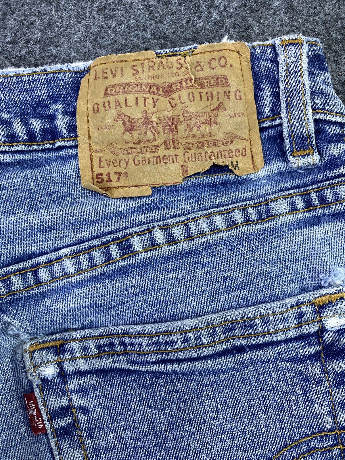 Levi's VINTAGE LEVI'S 517 BLUE WASH JEANS - J616 Size US 30 / EU 46 - 8 Thumbnail
