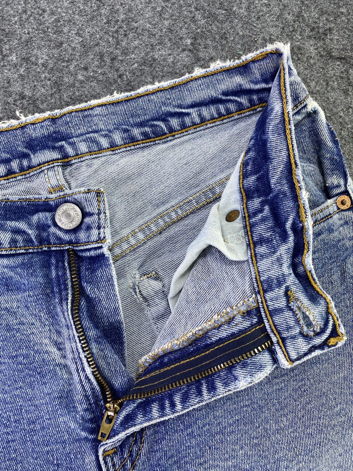 Levi's VINTAGE LEVI'S 517 BLUE WASH JEANS - J616 Size US 30 / EU 46 - 3 Thumbnail