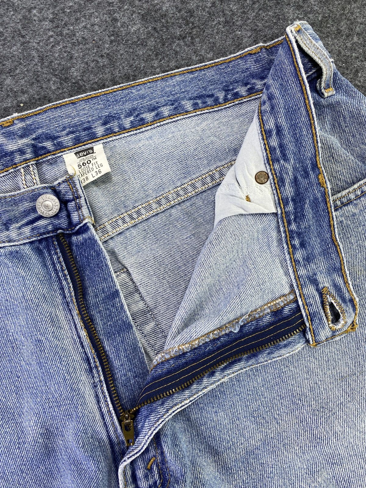 Levi's VINTAGE LEVI'S 560 BLUE WASH JEANS - J617 Size US 38 / EU 54 - 3 Thumbnail