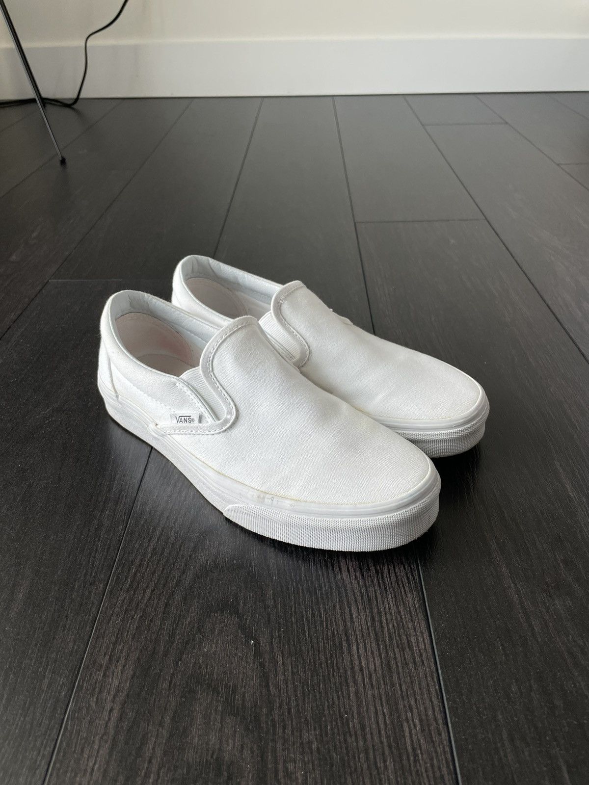 Vans Vans Classic Slip On Size US 7 / EU 40 - 1 Thumbnail