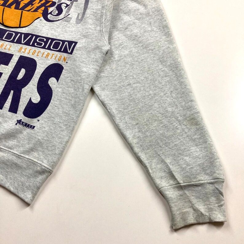 NBA × Vintage Vintage 90s Los Angeles Lakers Sweatshirt LA Lakers NBA Size US M / EU 48-50 / 2 - 5 Thumbnail