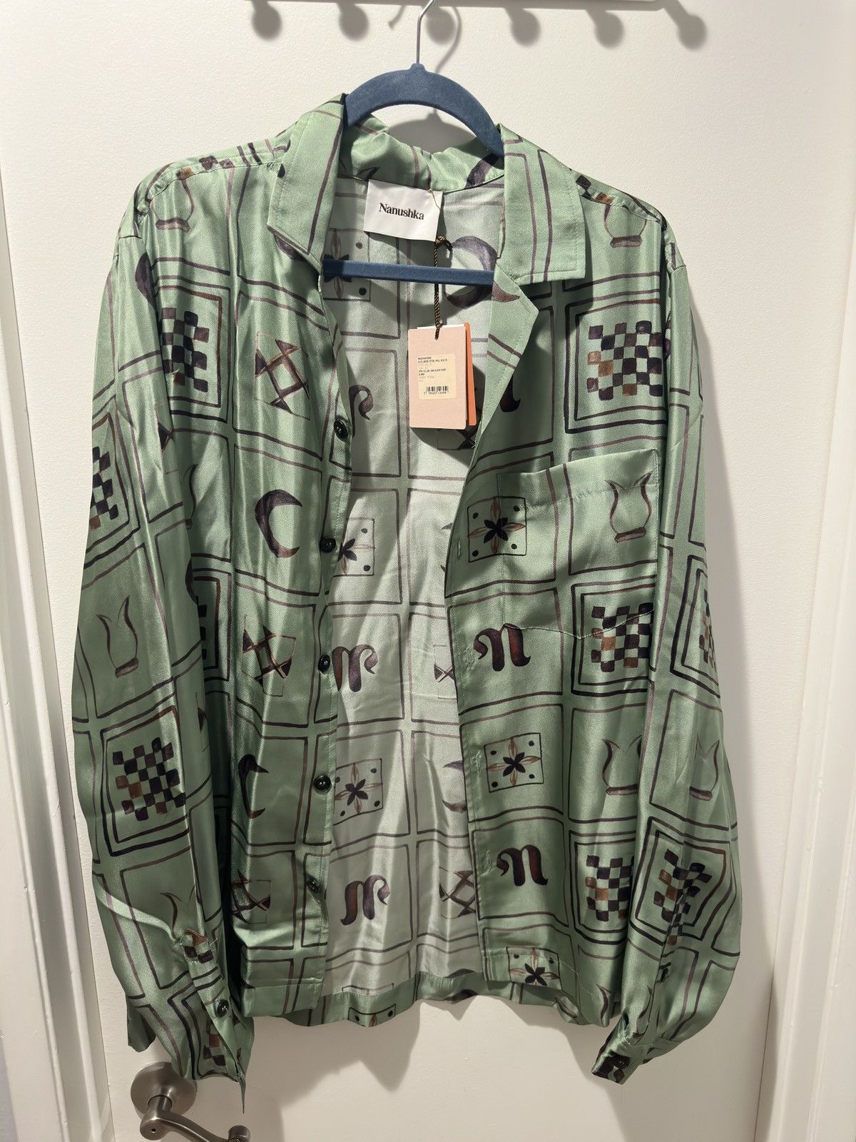 Long sleeved Silk Print Shirt Size XL