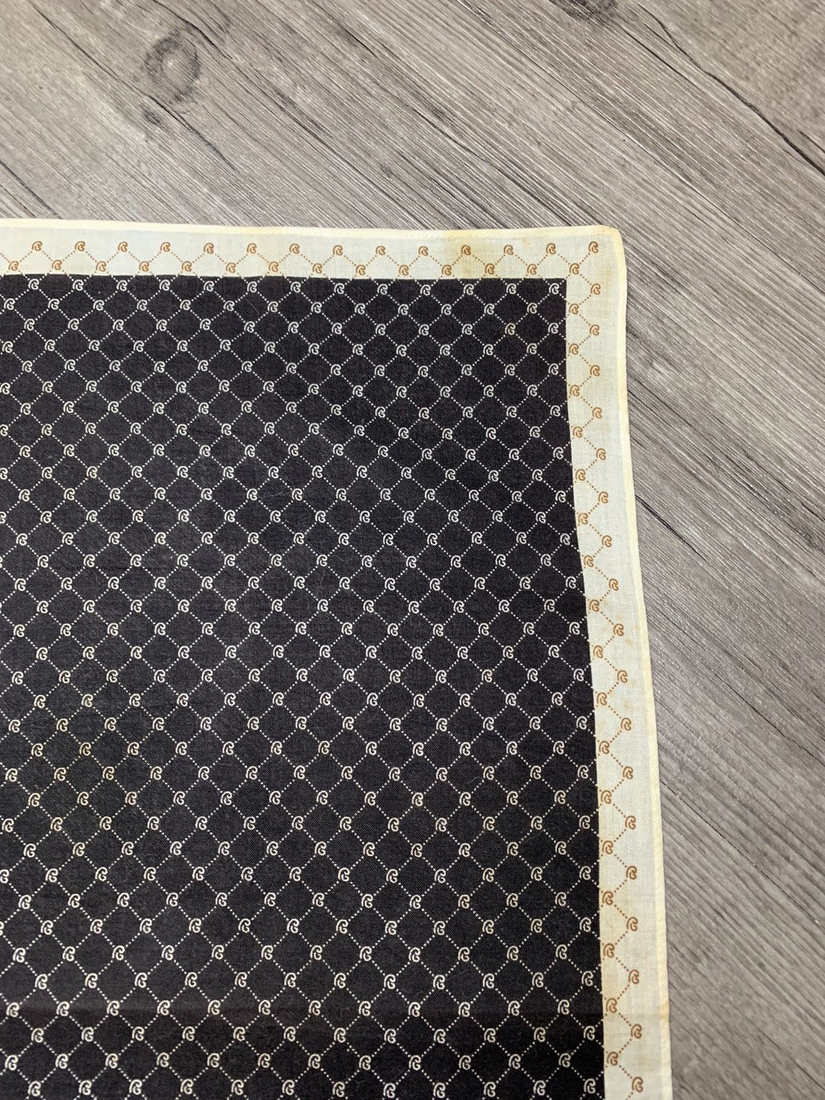 Pierre Balmain Pierre Balmain Handkerchief Pocketsquares Neckerchief Size ONE SIZE - 4 Thumbnail