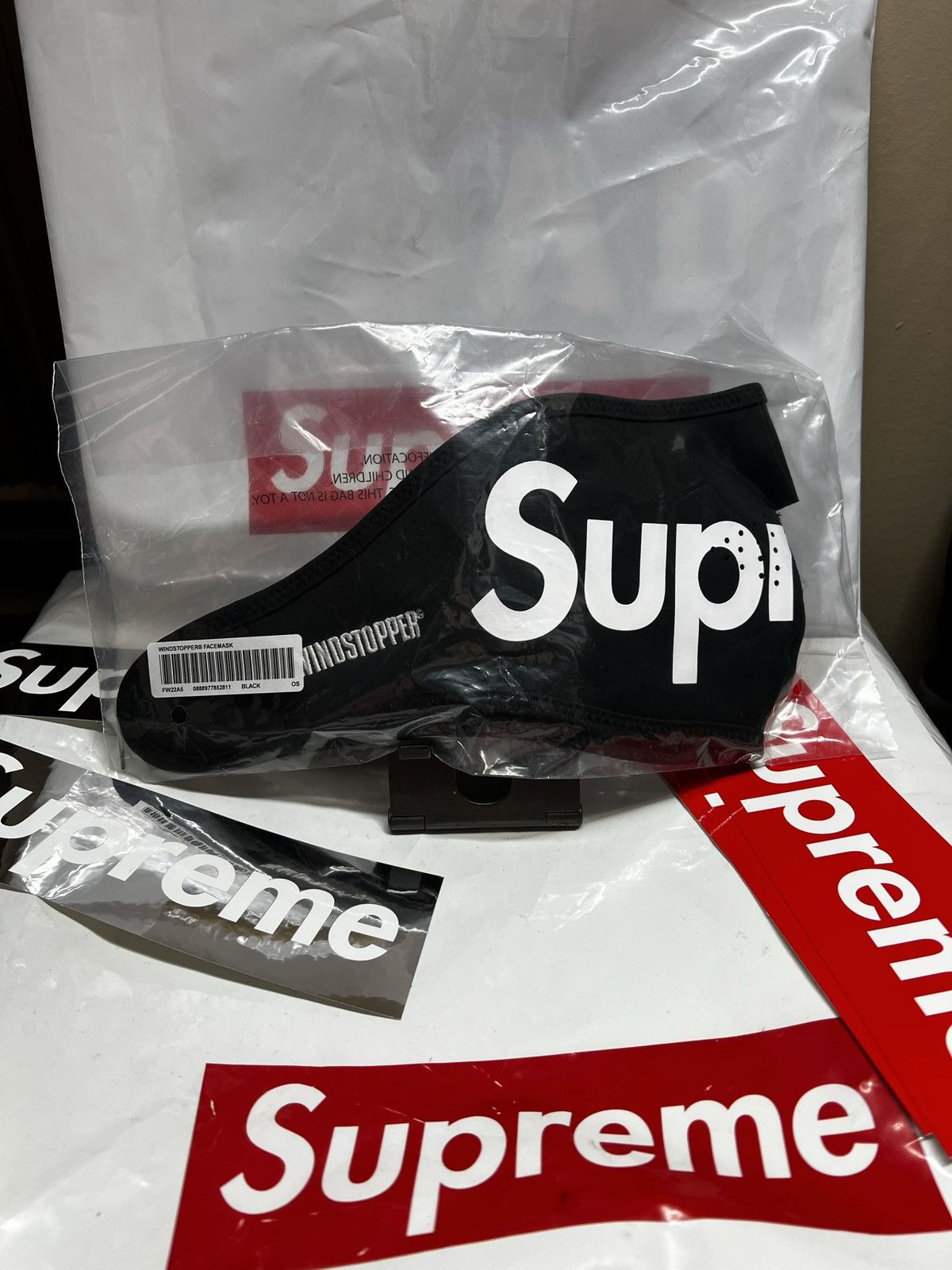 Supreme x Windstopper Facemask 'Red' | Men's Size Onesize