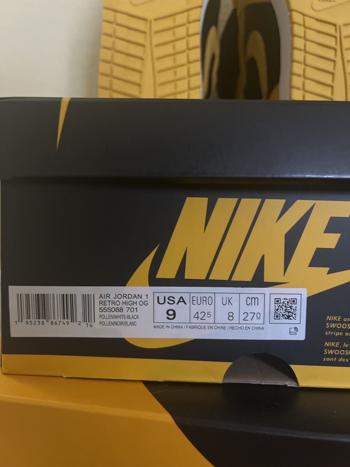 Jordan Brand Jordan 1 High “Pollen” Size US 9 / EU 42 - 4 Thumbnail