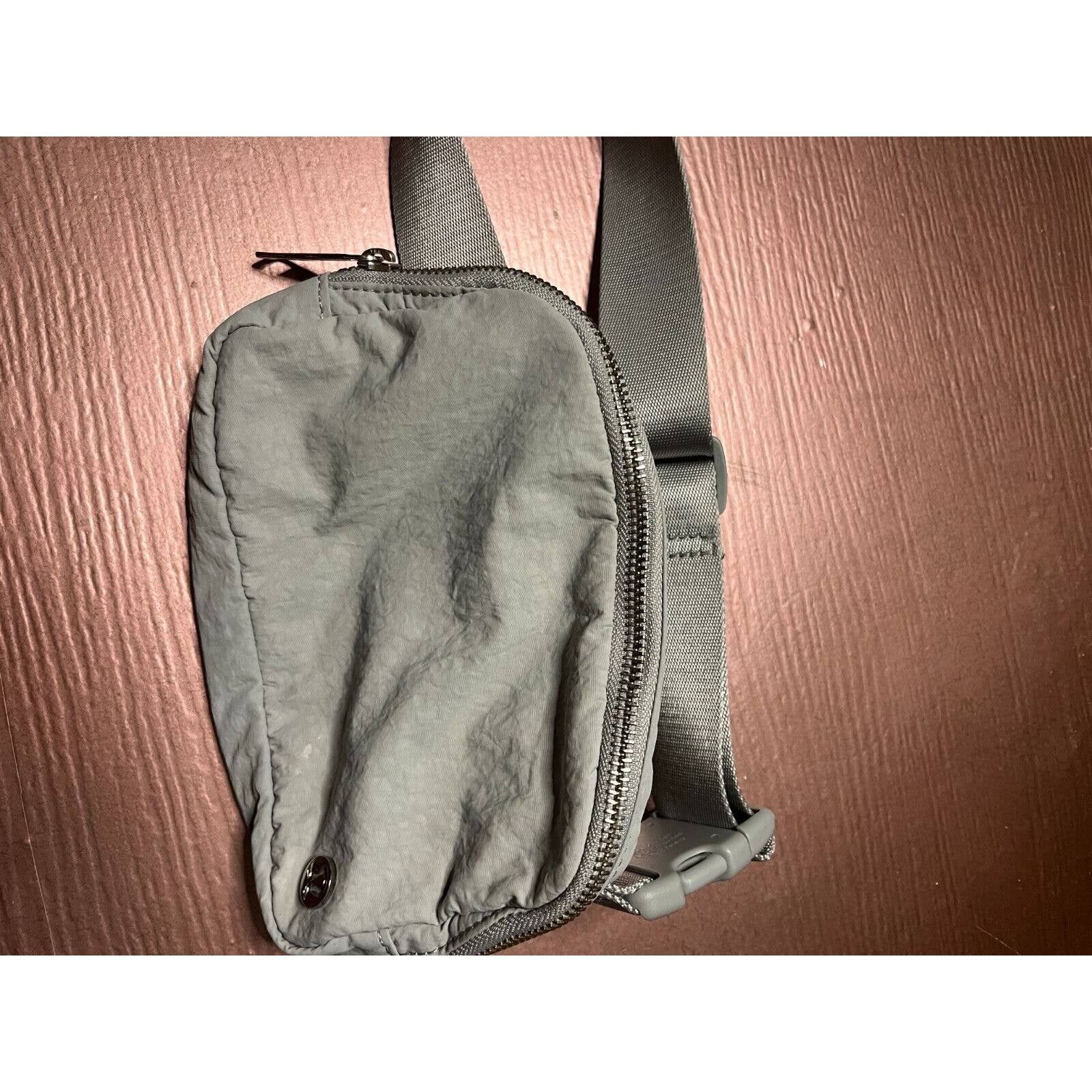 Fashion lululemon Everywhere Belt Bag 1L Silver Drop