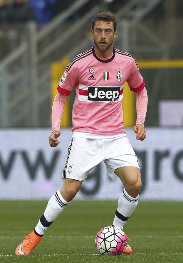 Adidas JUVENTUS ADIDAS 2015/2016 FOOTBALL HOME SHORTS SIZE “M” Size US 32 / EU 48 - 8 Thumbnail