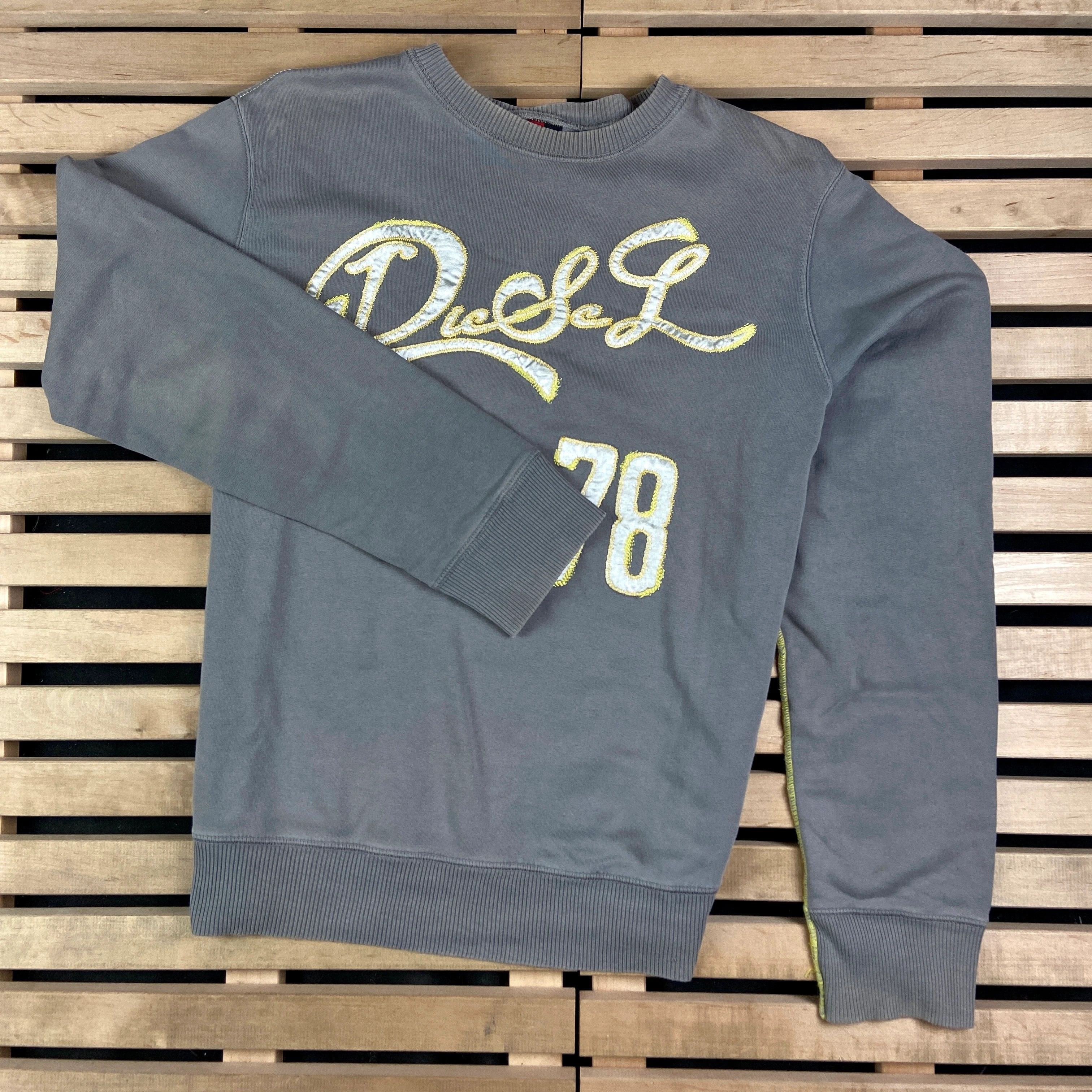 Diesel × Vintage Mens Sweatshirt Diesel Vintage Big Print Size L Size US L / EU 52-54 / 3 - 1 Thumbnail