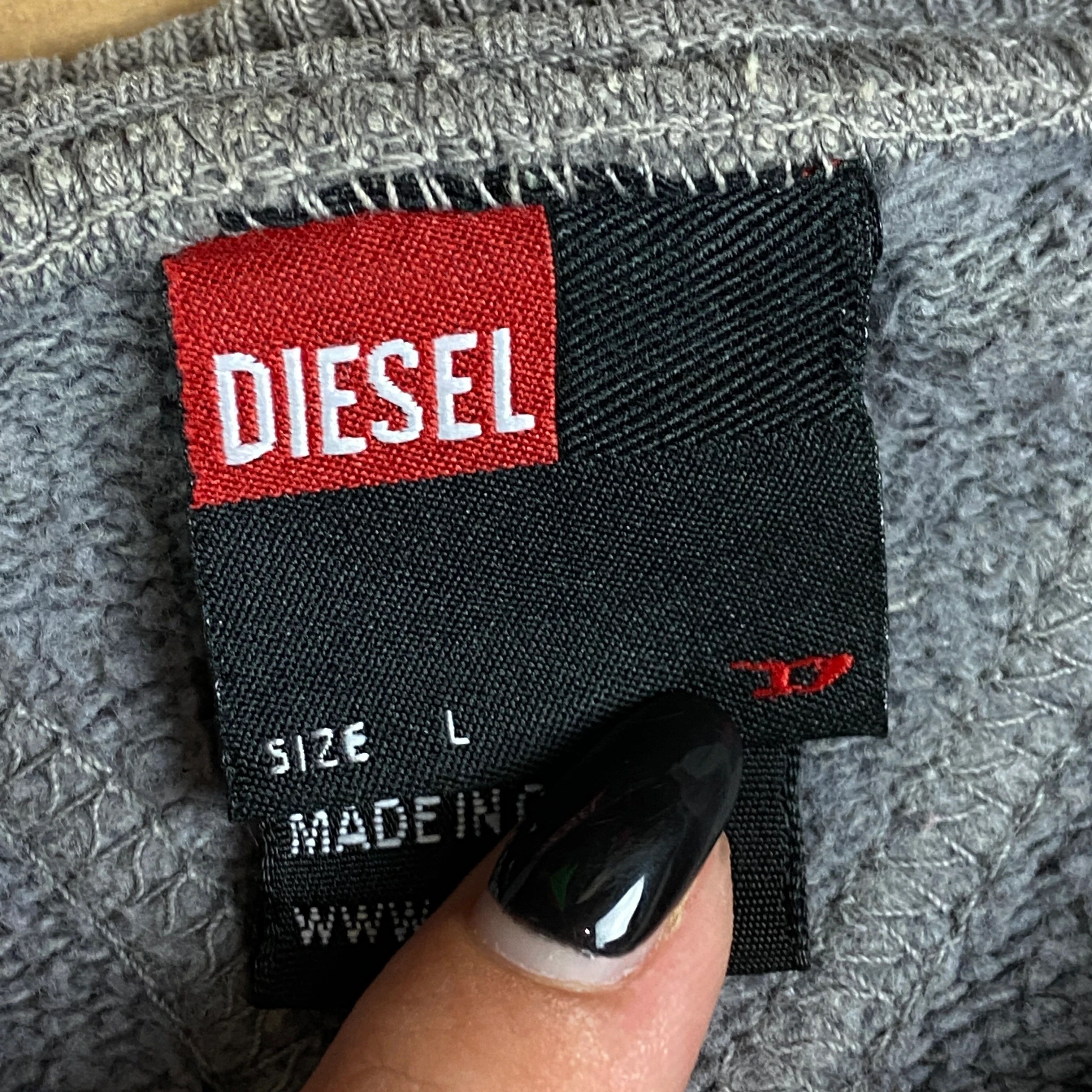 Diesel × Vintage Mens Sweatshirt Diesel Vintage Big Print Size L Size US L / EU 52-54 / 3 - 4 Thumbnail