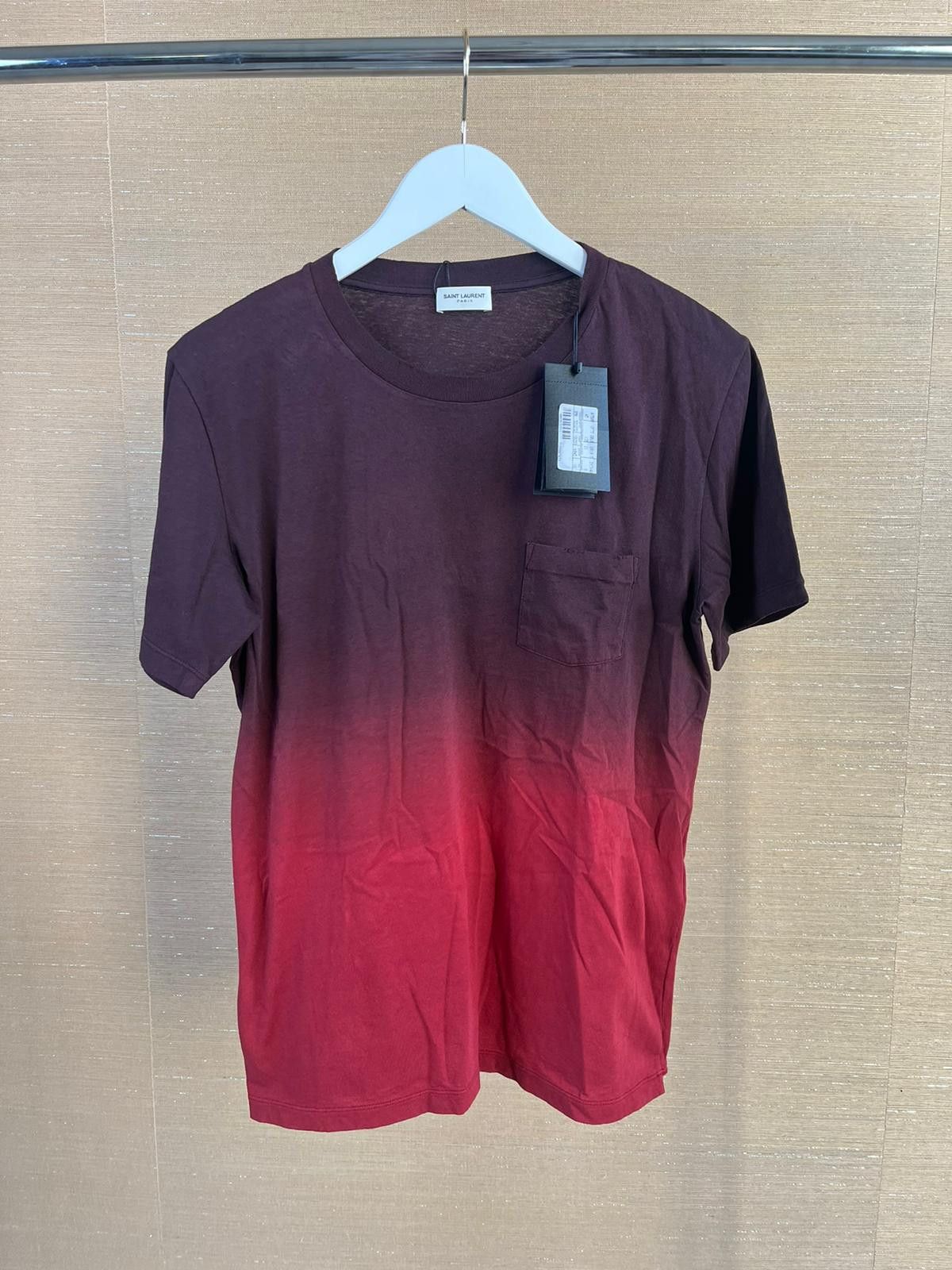 Degrade T-Shirt in Degrade Burgundy Red
