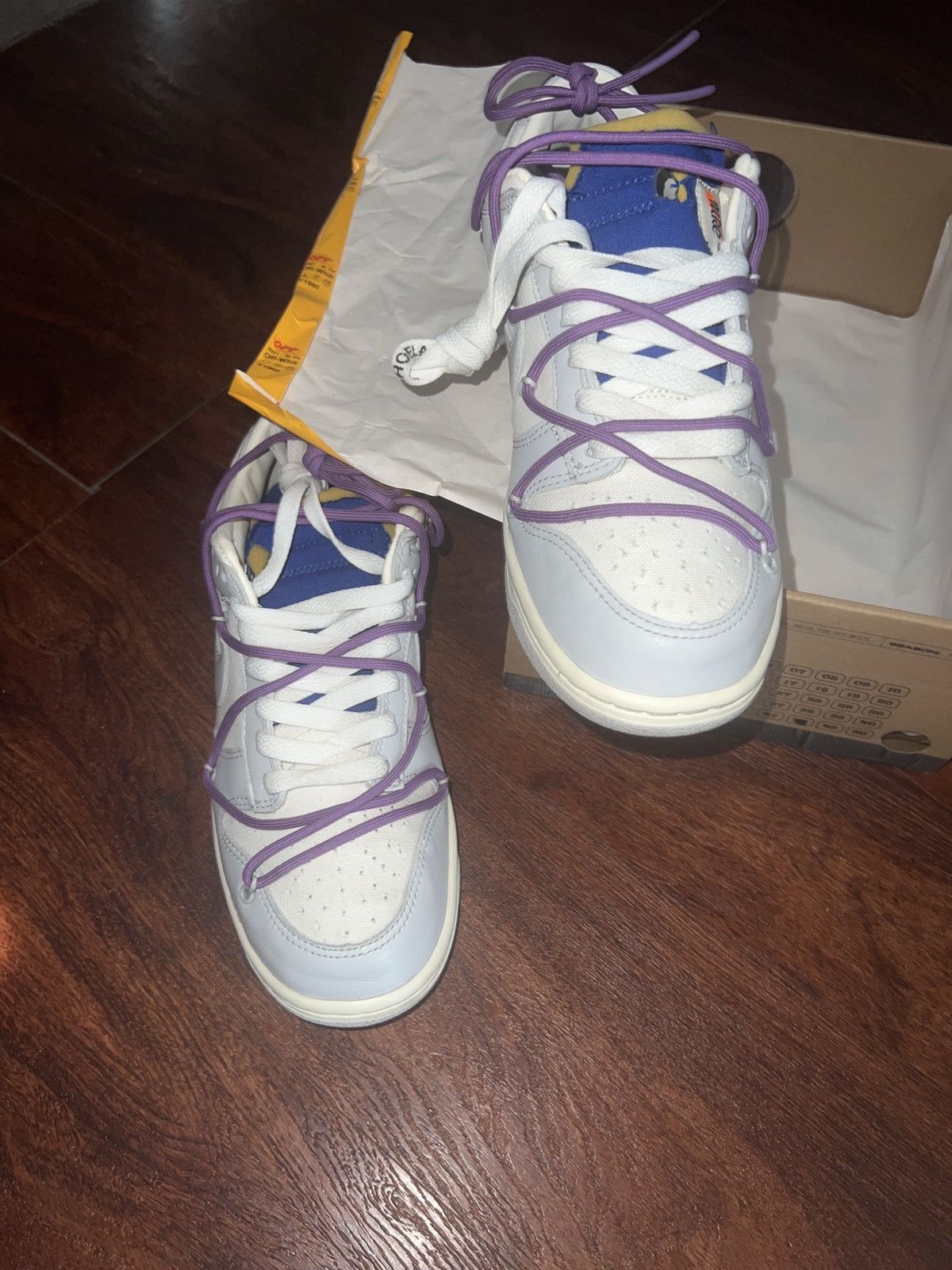 Nike dunks lot 48