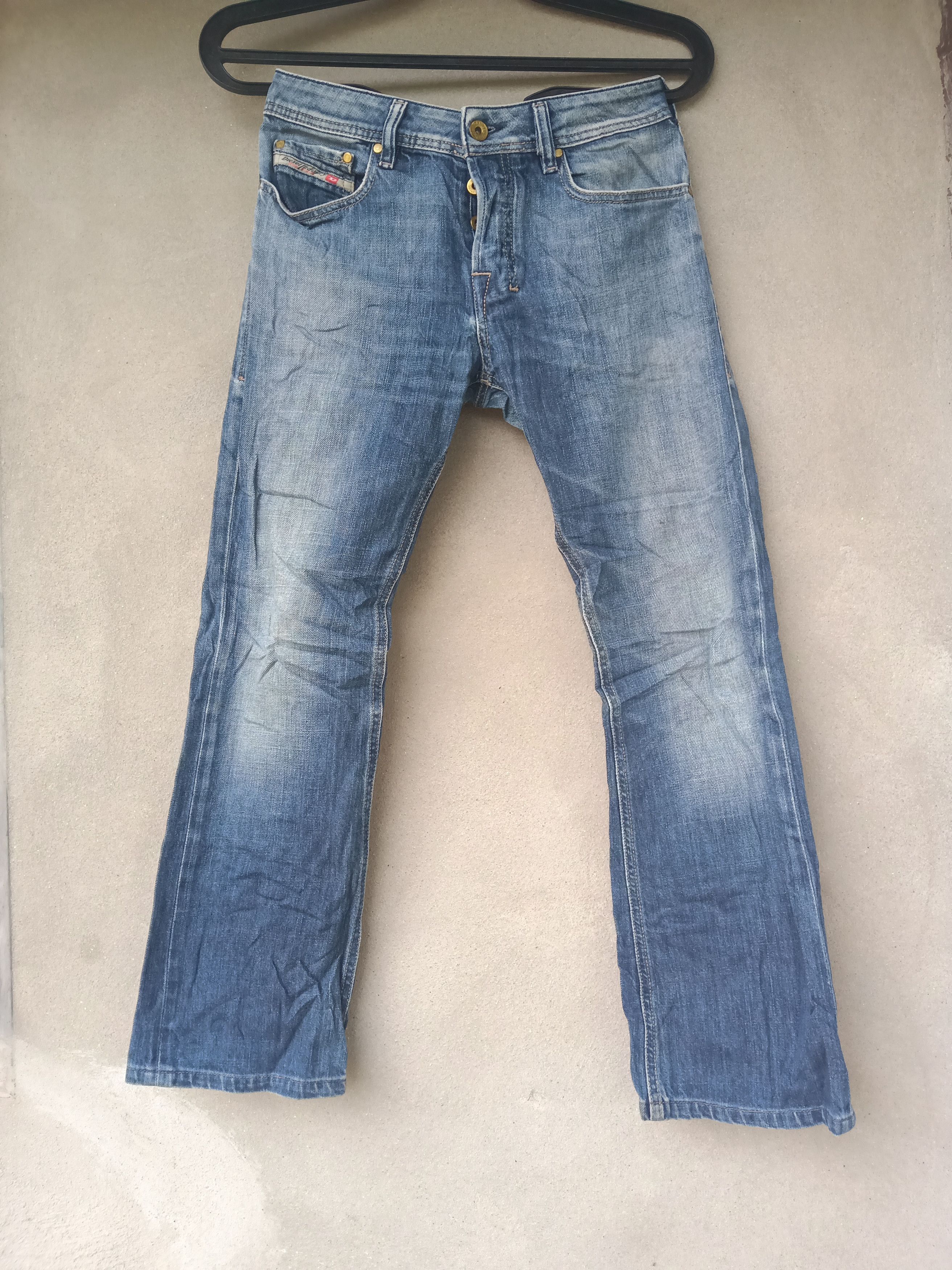 Distressed Diesel Zatiny Strecth Jeans