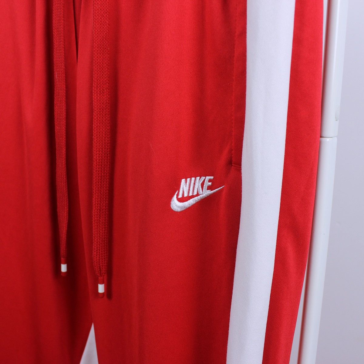 Nike Vintage NIKE Sportswear NSW AIR University Red Joggers Pants Size US 31 - 3 Thumbnail