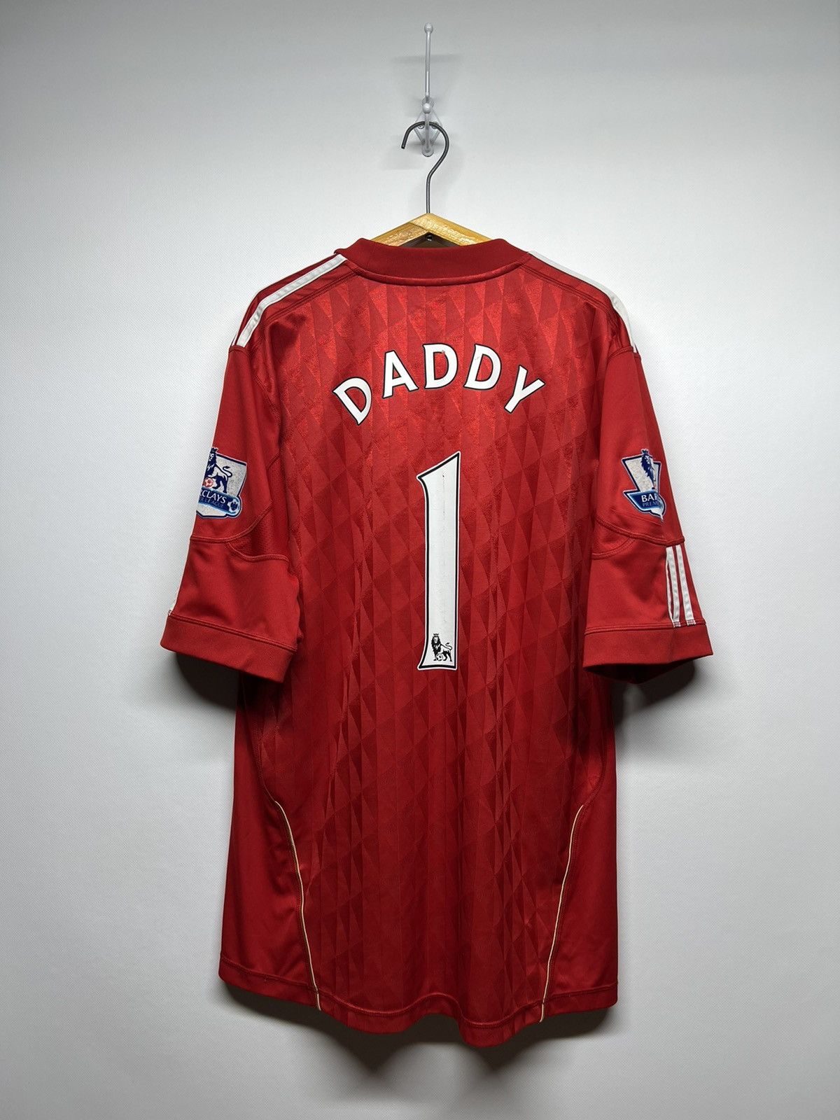 Adidas 2010-2012 Adidas Liverpool Daddy 1 Home Jersey T-Shirt Size US L / EU 52-54 / 3 - 10 Thumbnail