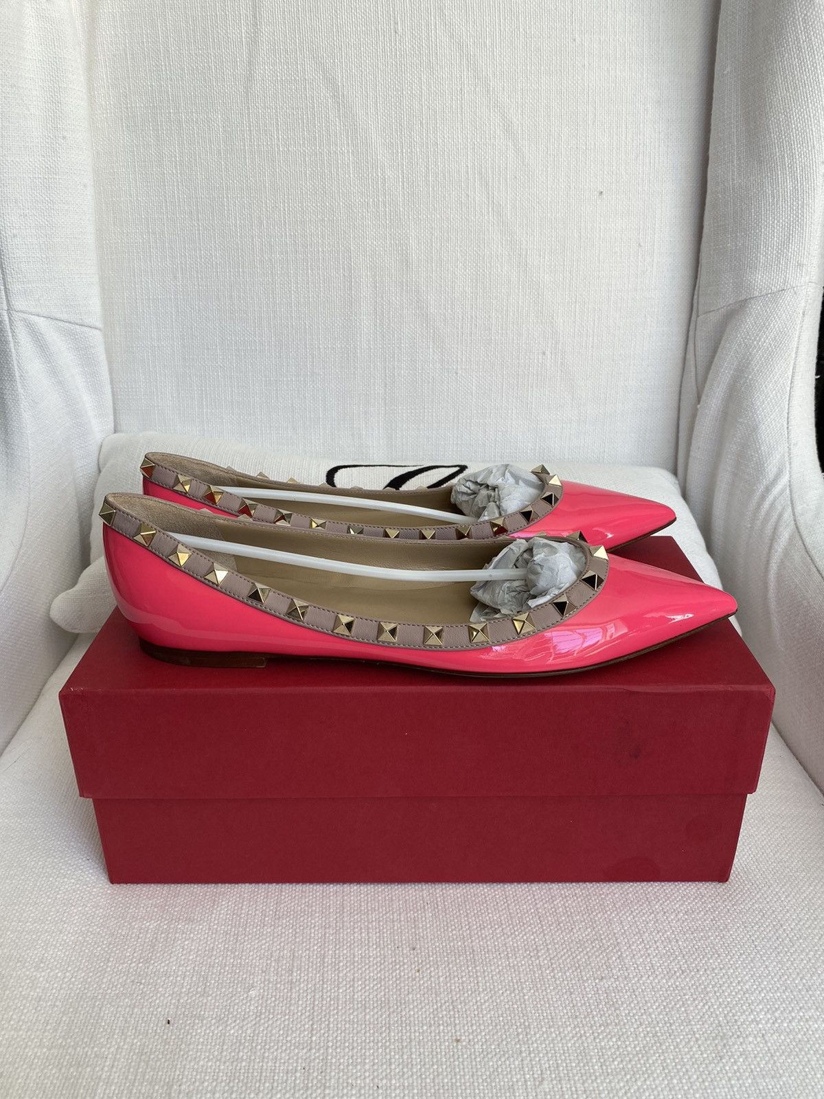 Valentino Valentino Pink Patent Leather Rockstud Pointed Toe Flats Size US 8.5 / IT 38.5 - 7 Thumbnail