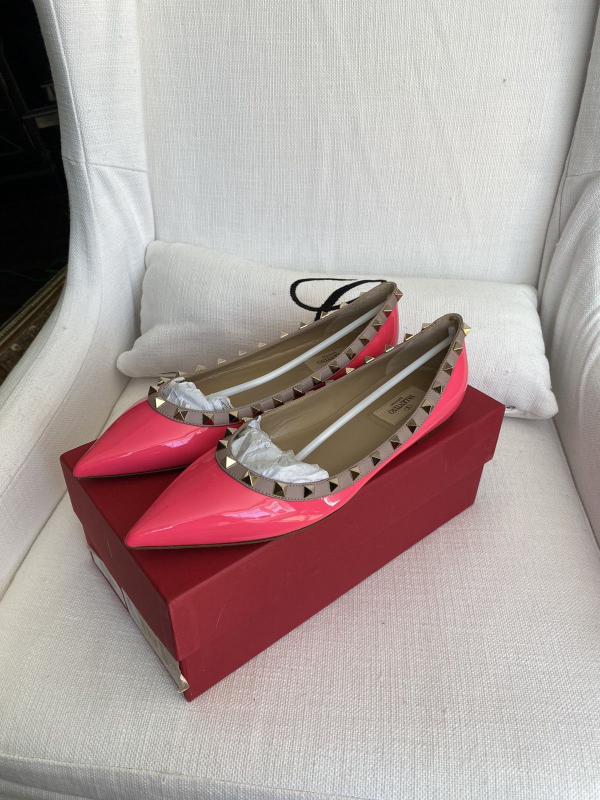 Valentino Valentino Pink Patent Leather Rockstud Pointed Toe Flats Size US 8.5 / IT 38.5 - 2 Thumbnail