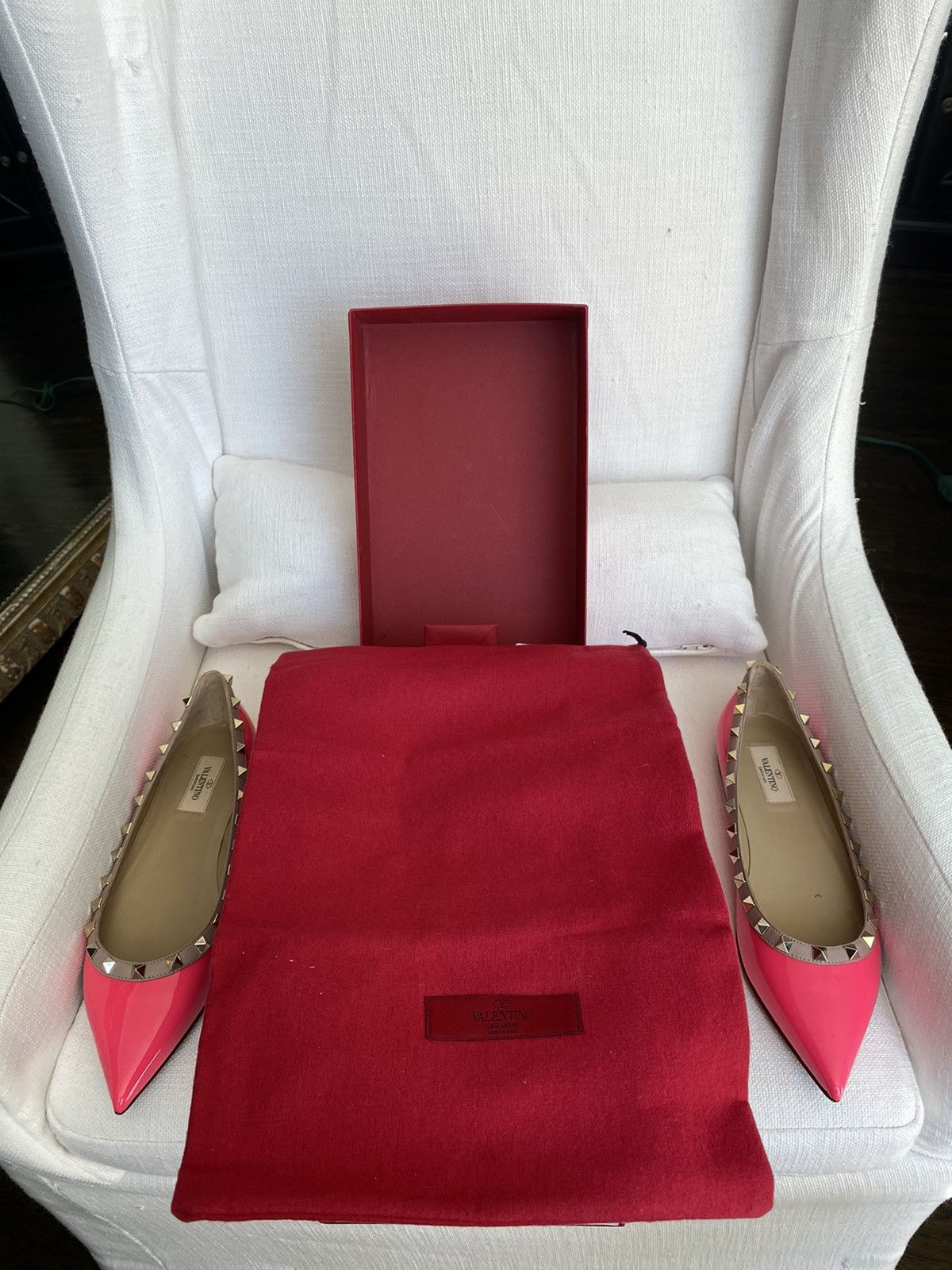 Valentino Valentino Pink Patent Leather Rockstud Pointed Toe Flats Size US 8.5 / IT 38.5 - 8 Thumbnail