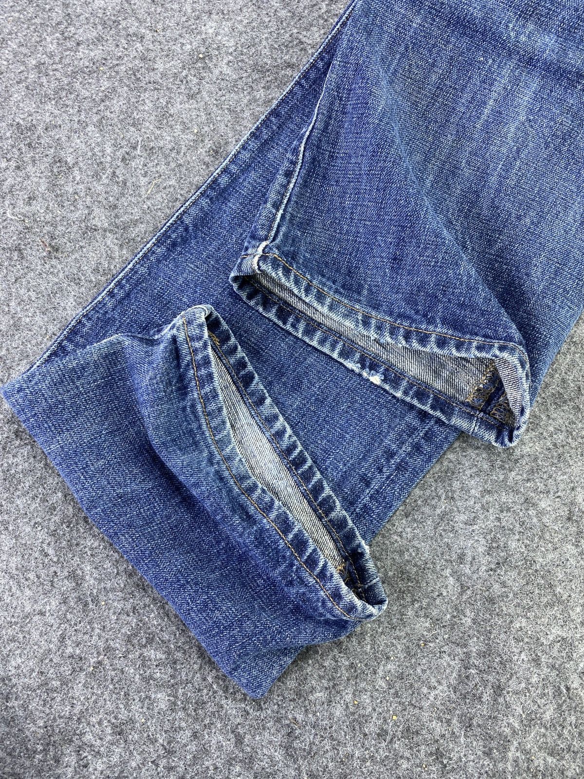 Levi's VINTAGE LEVI'S 501 BLUE JEANS - J623 Size US 34 / EU 50 - 8 Thumbnail