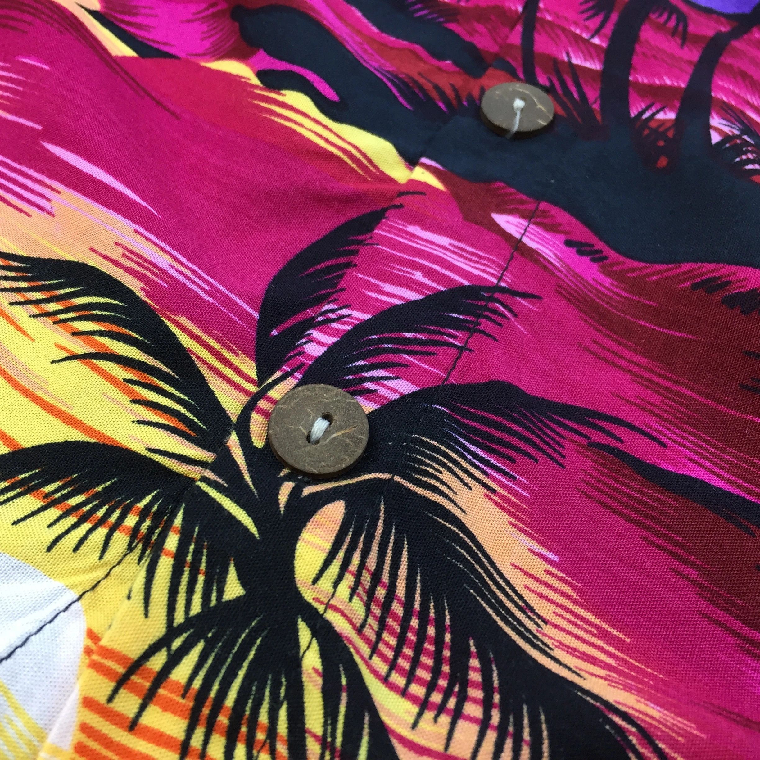 Designer Vintage Hawaiian Flower Rayon shirt Size US M / EU 48-50 / 2 - 4 Thumbnail