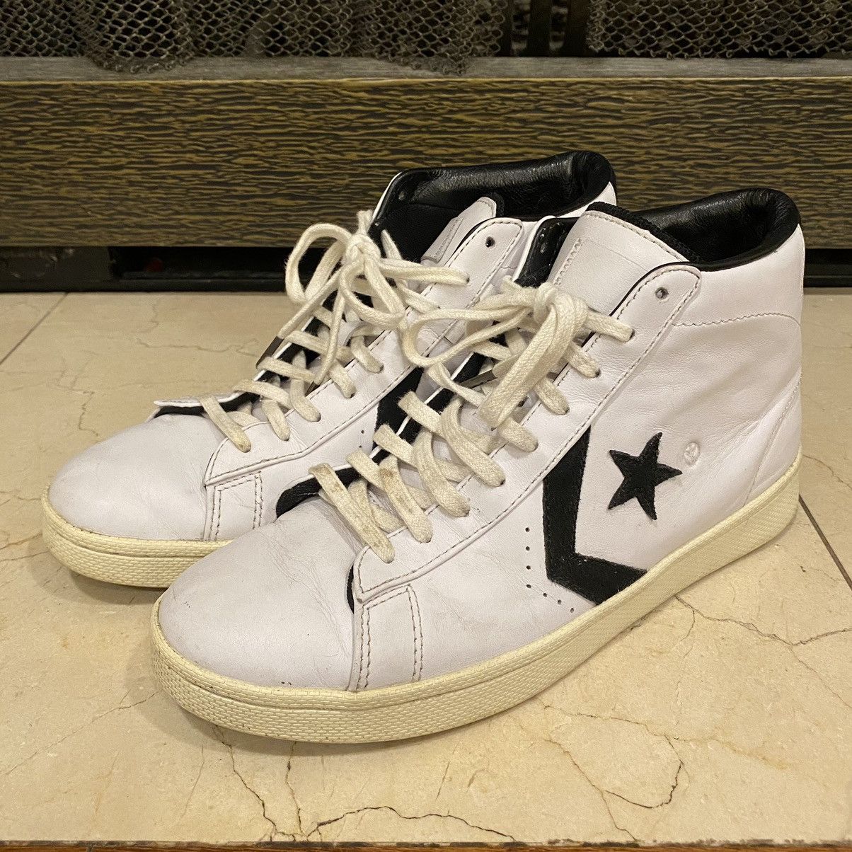Converse pro leather trash talk hotsell