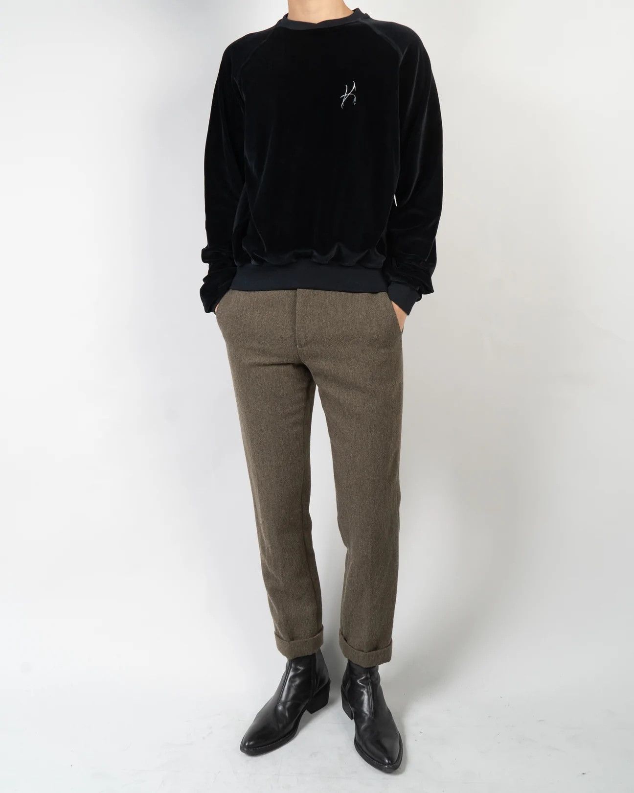 Haider Ackermann FW20 Black Embroidered Velvet Crewneck Size US S / EU 44-46 / 1 - 5 Thumbnail