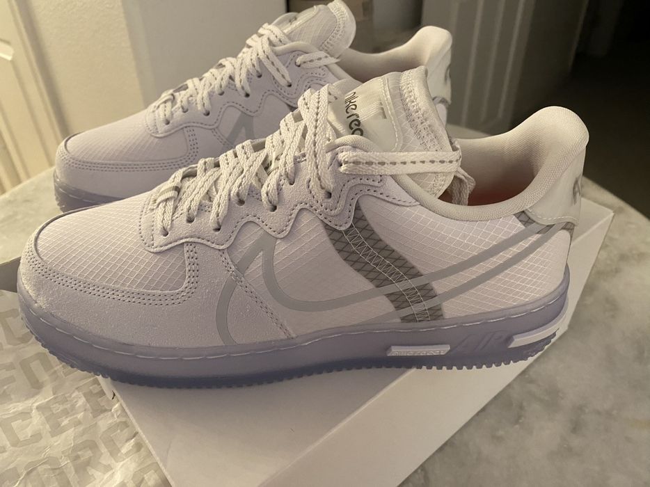 nike air force one react qs