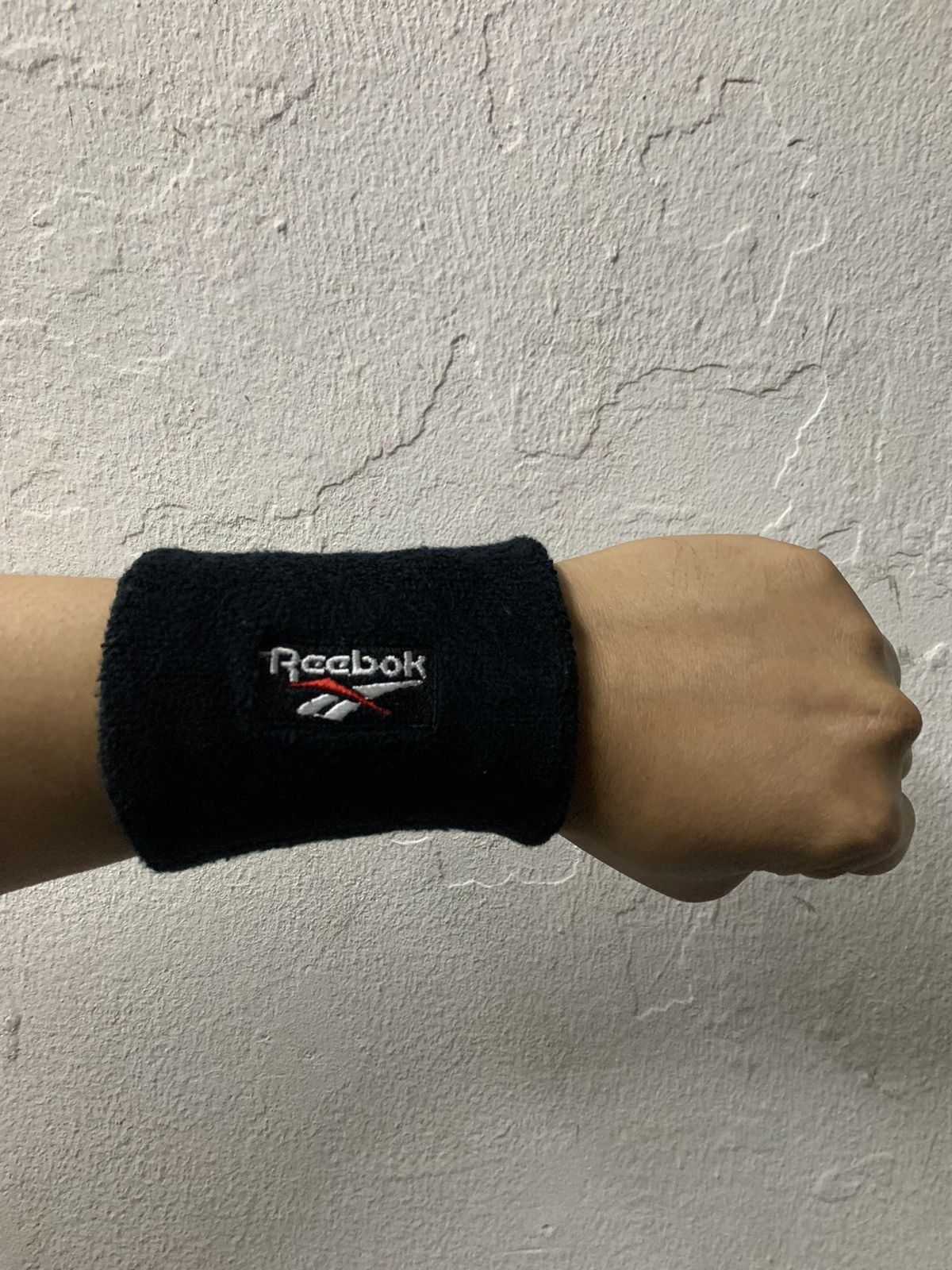Reebok Hard Court One Piece Wristband
