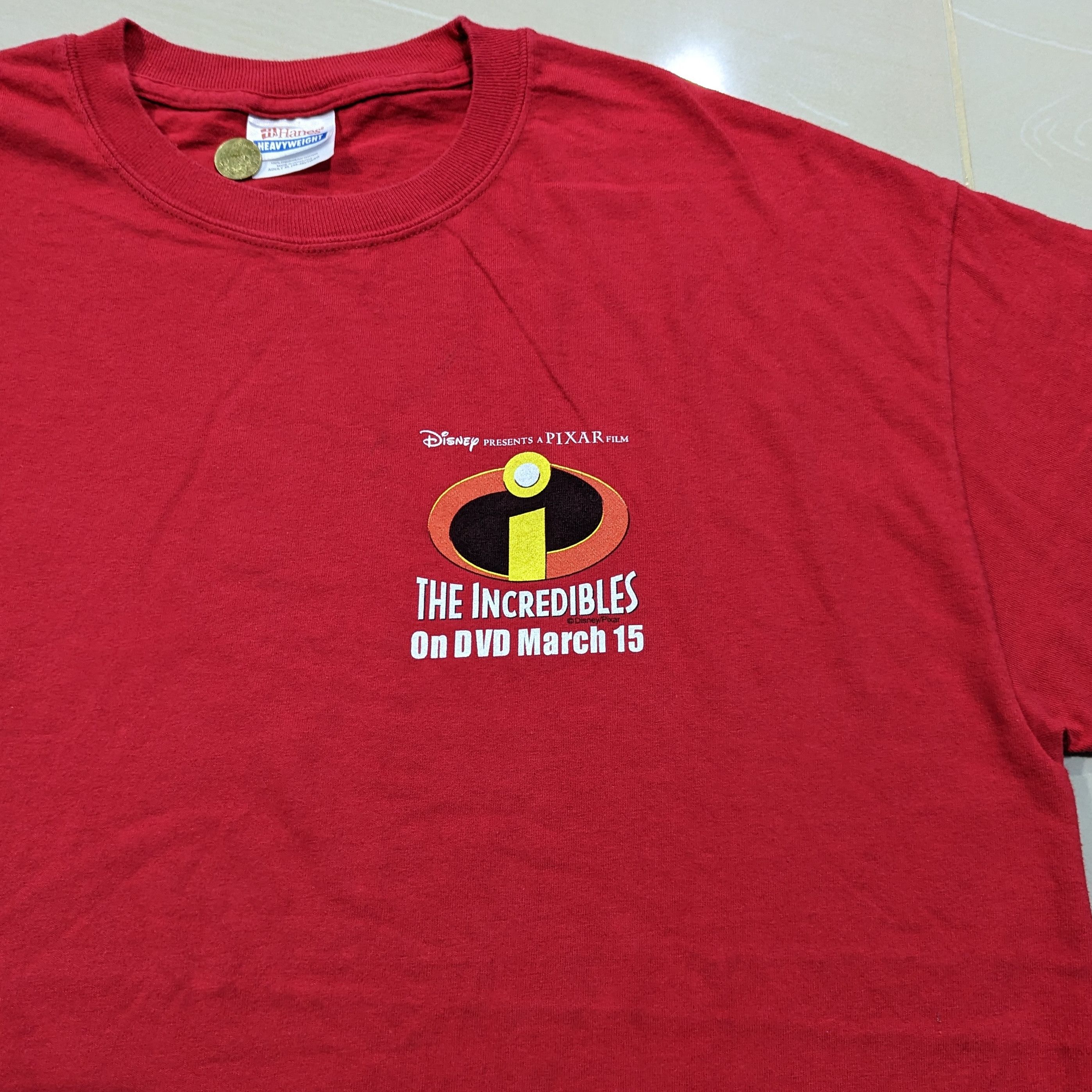 Disney 2004 The Incredibles Movie DVD Promo Tee Shirt Size US XL / EU 56 / 4 - 5 Thumbnail
