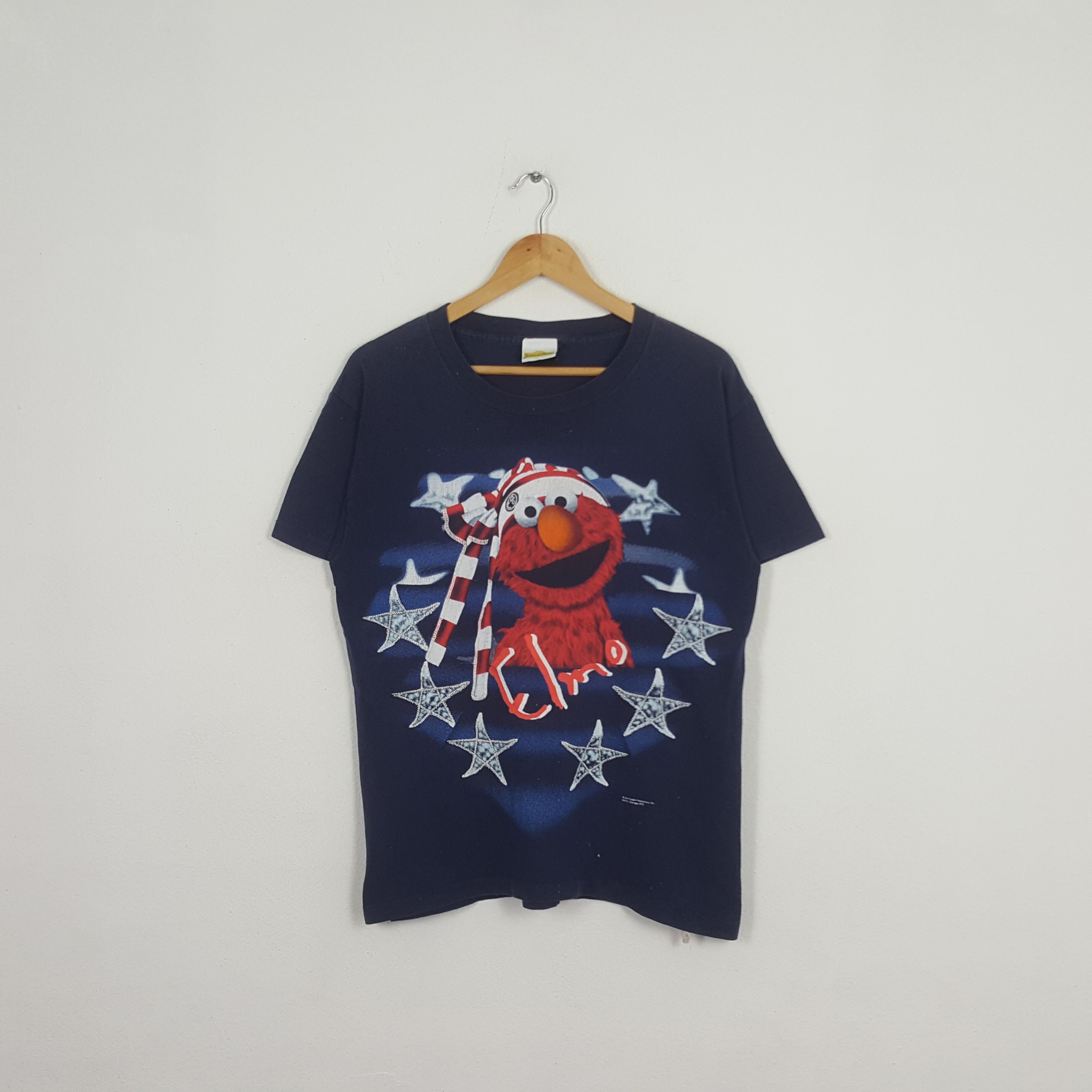 Vintage Sesame Street Elmo America TV Cartoon Series Tshirt