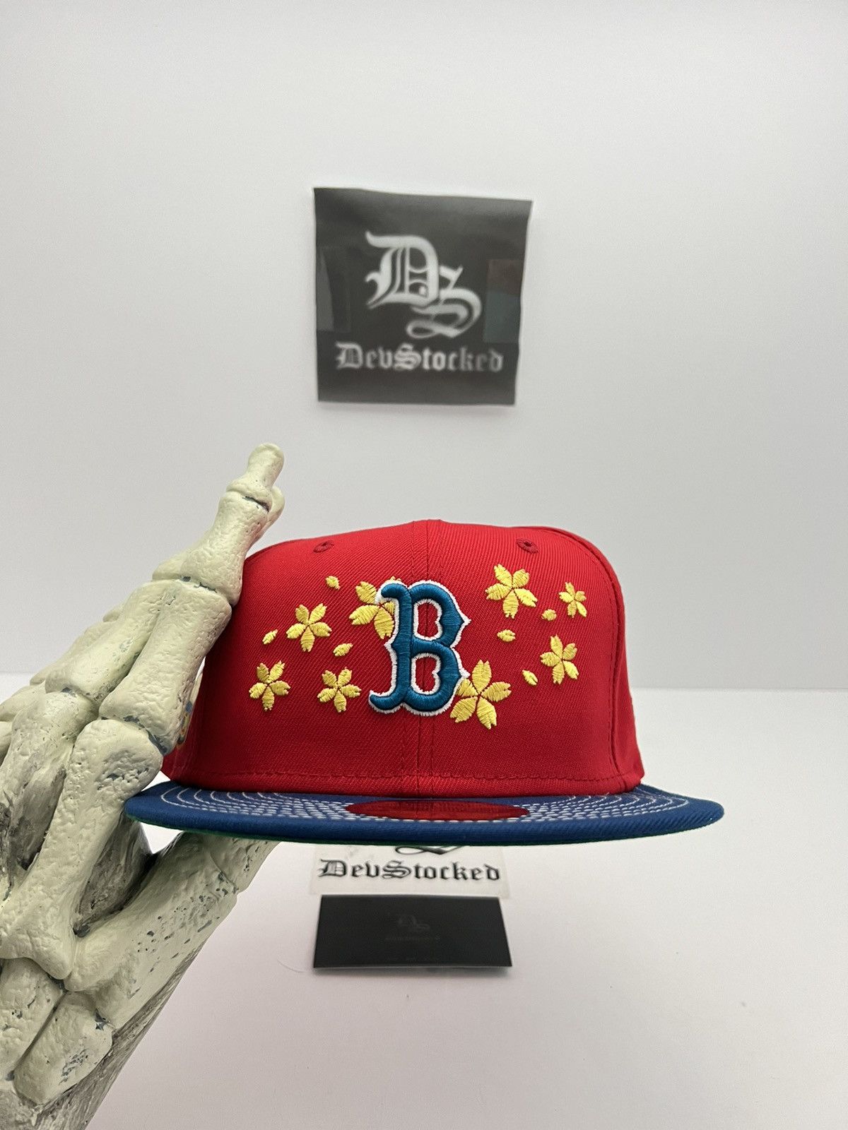 Hat Club × MyFitteds × New Era 7 5/8 - Dunk SB Boston Red Sox 1999 Quagmire Fitted Hat Size ONE SIZE - 2 Thumbnail