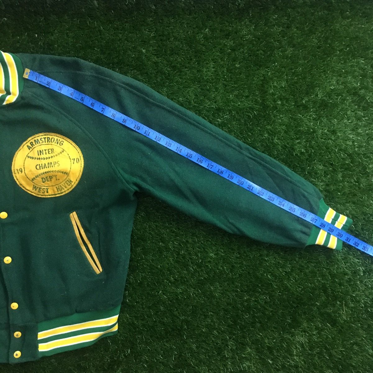 Vintage Vintage Varsity Jacket Nice Design Size US L / EU 52-54 / 3 - 11 Thumbnail
