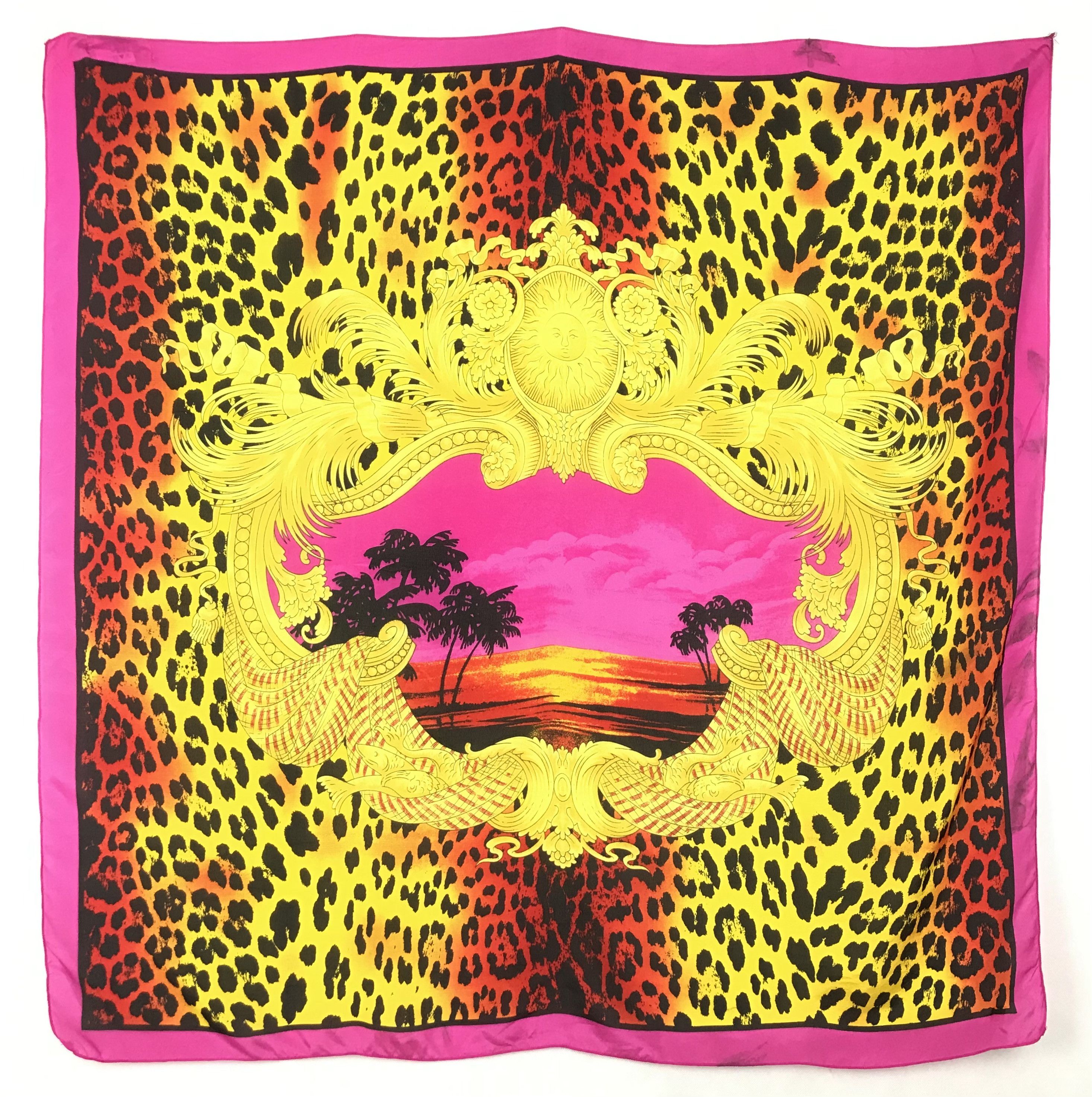 Designer × Versace VC801 Vintage Versace Leopard Silk Scarf Size ONE SIZE - 1 Thumbnail