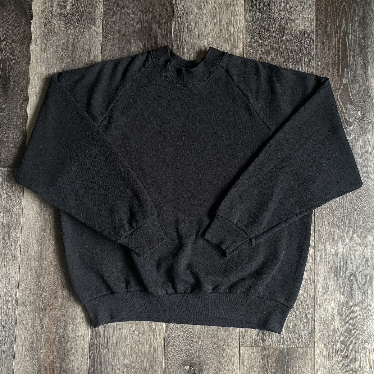 Other Vintage 90s Fruit of The Loom Black Blank Crewneck Pullover Size US S / EU 44-46 / 1 - 1 Thumbnail