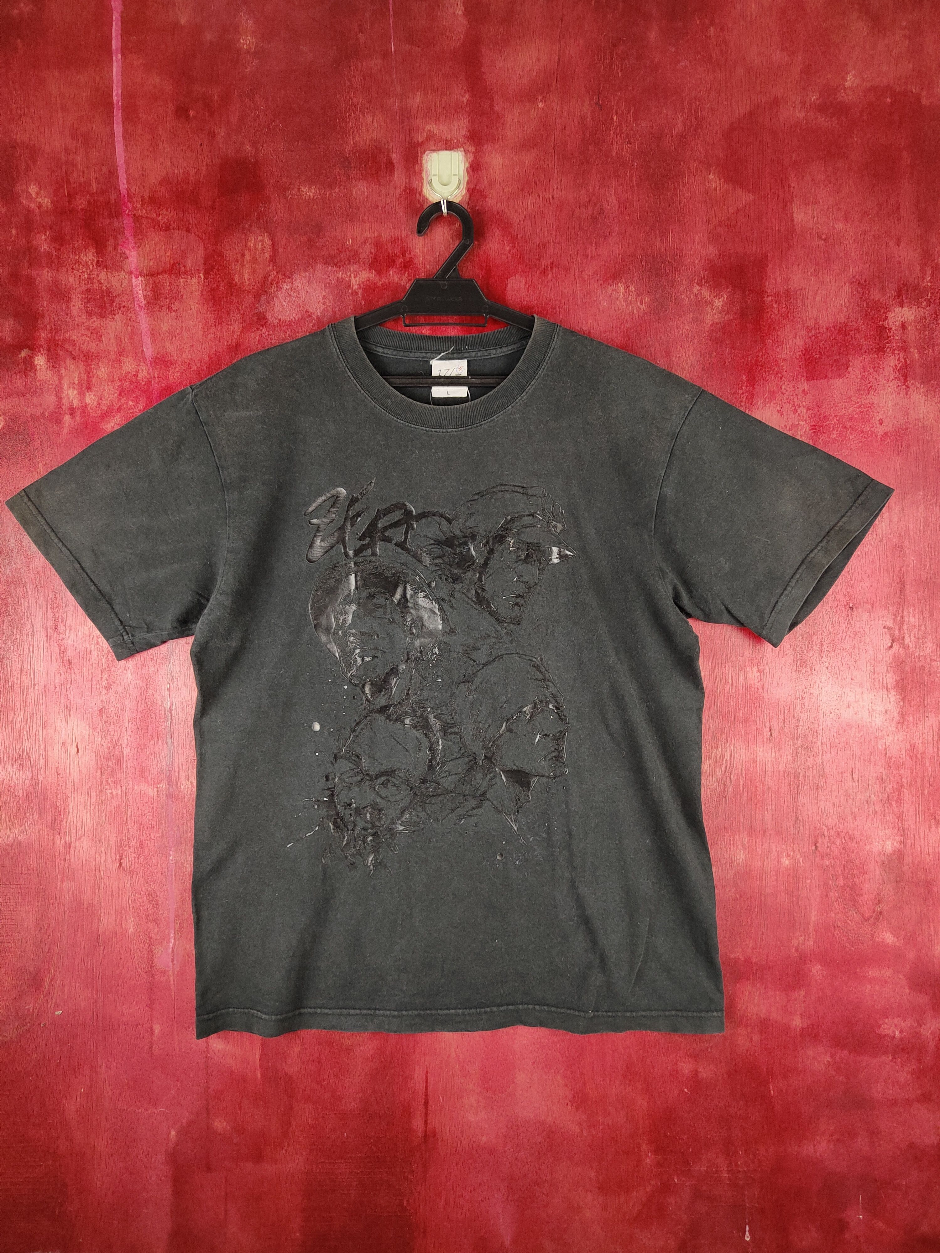 Anime Seventeen VergleBee Black Faded Short Sleeve T-shirt #S679 Size US L / EU 52-54 / 3 - 1 Thumbnail