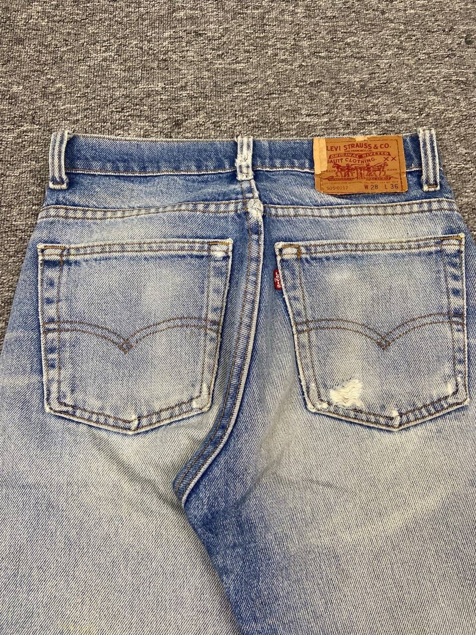 Levi's Vintage Clothing Vintage 90s Distressed Levis 505 Jeans Faded Wash Denim Size US 27 - 9 Thumbnail