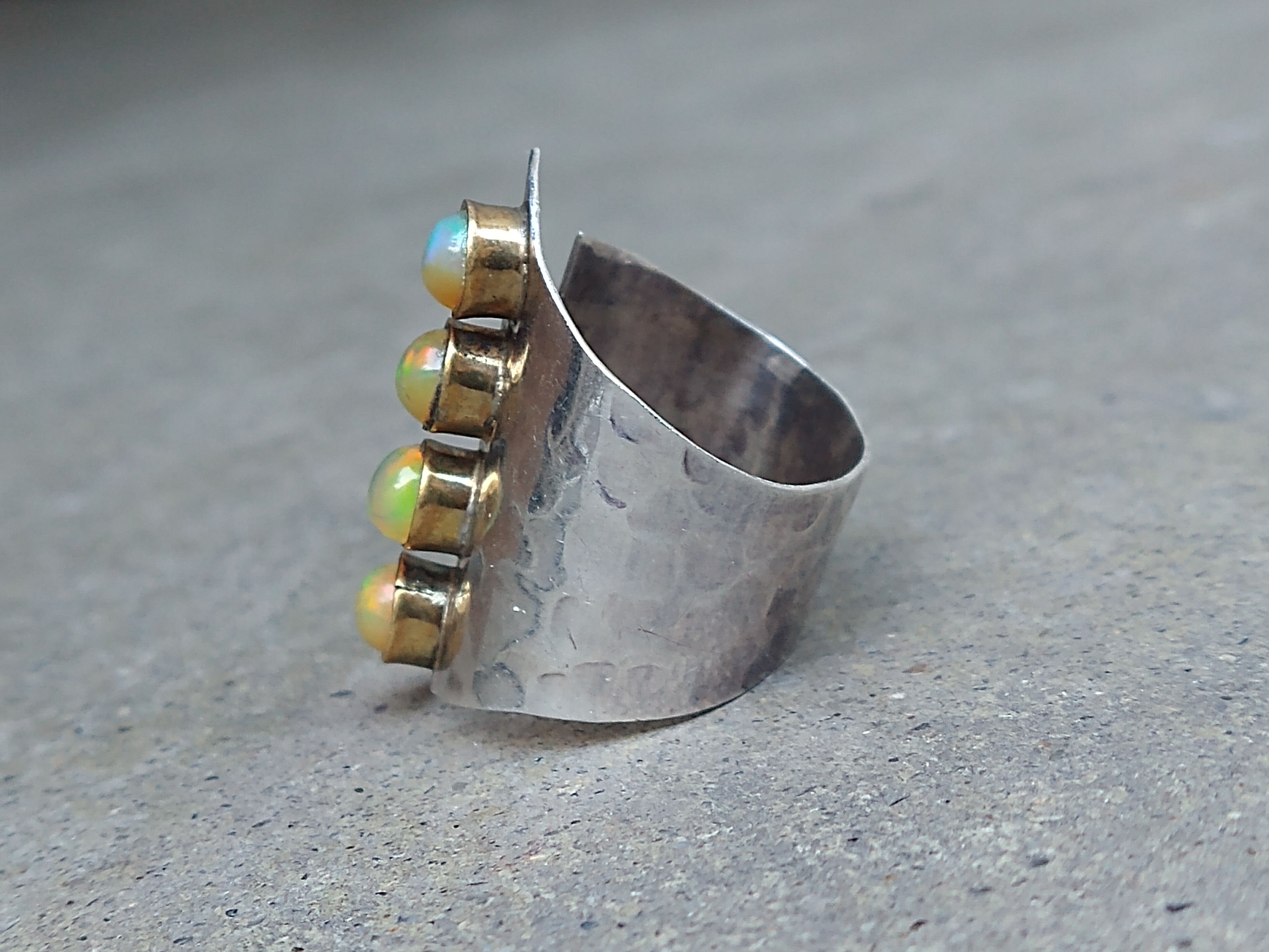 Other Vintage Sterling Silver Ring Jelly Opal Size 9 Hammered 6.3g Size ONE SIZE - 6 Thumbnail