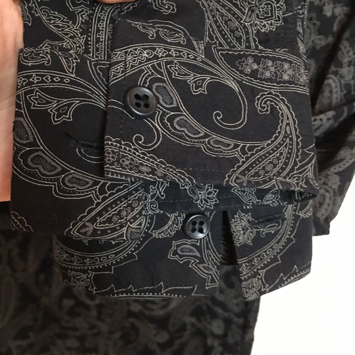 Tornado Mart Tornado Mart Japan Bandana Pattern Black Shirt / Y2K Size US L / EU 52-54 / 3 - 3 Thumbnail
