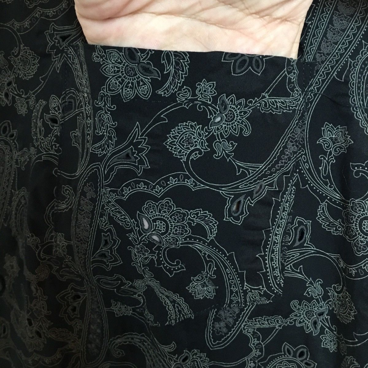Tornado Mart Tornado Mart Japan Bandana Pattern Black Shirt / Y2K Size US L / EU 52-54 / 3 - 4 Thumbnail